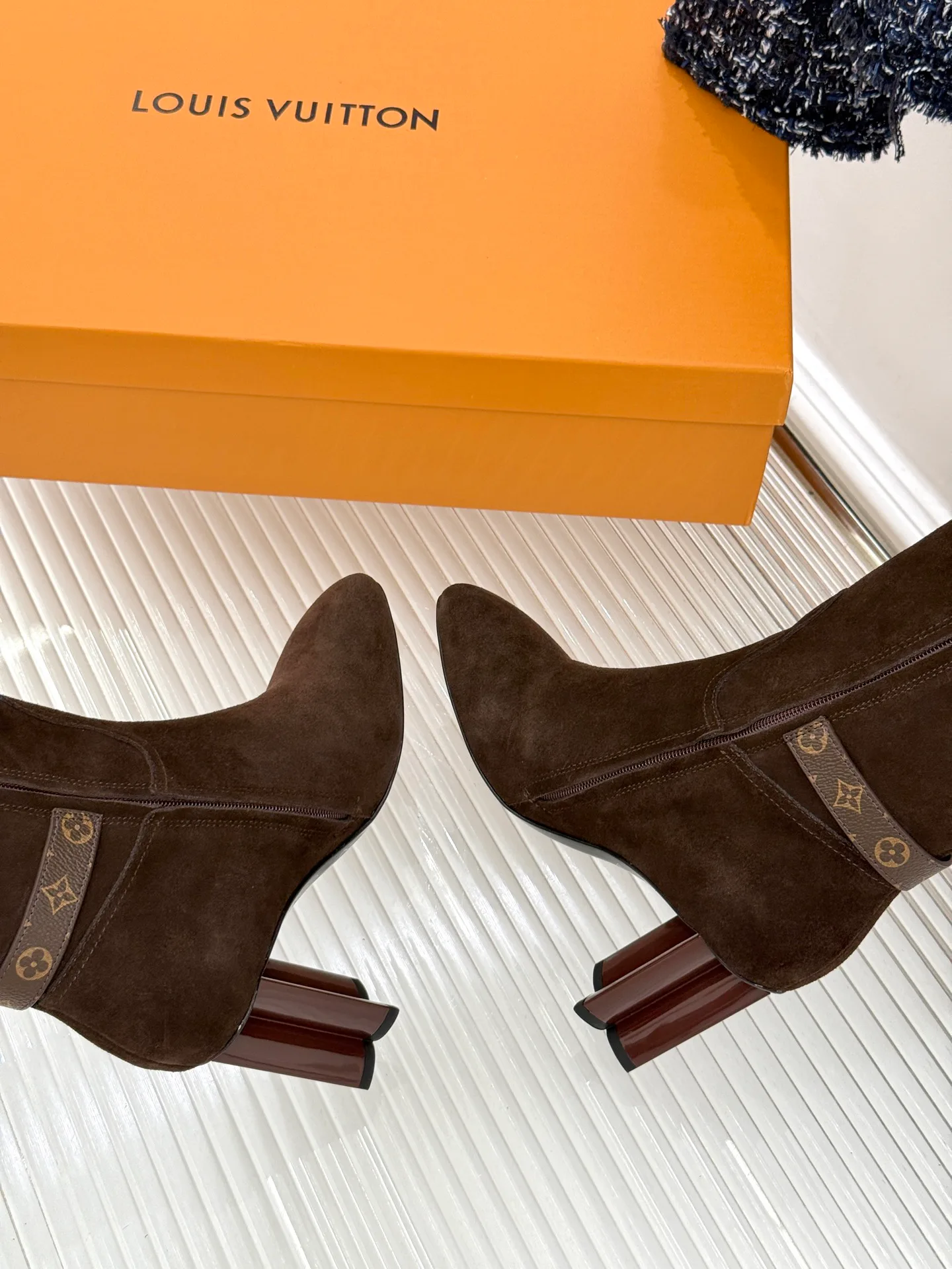 Women's Boots LOUIS VUITTON 18414334