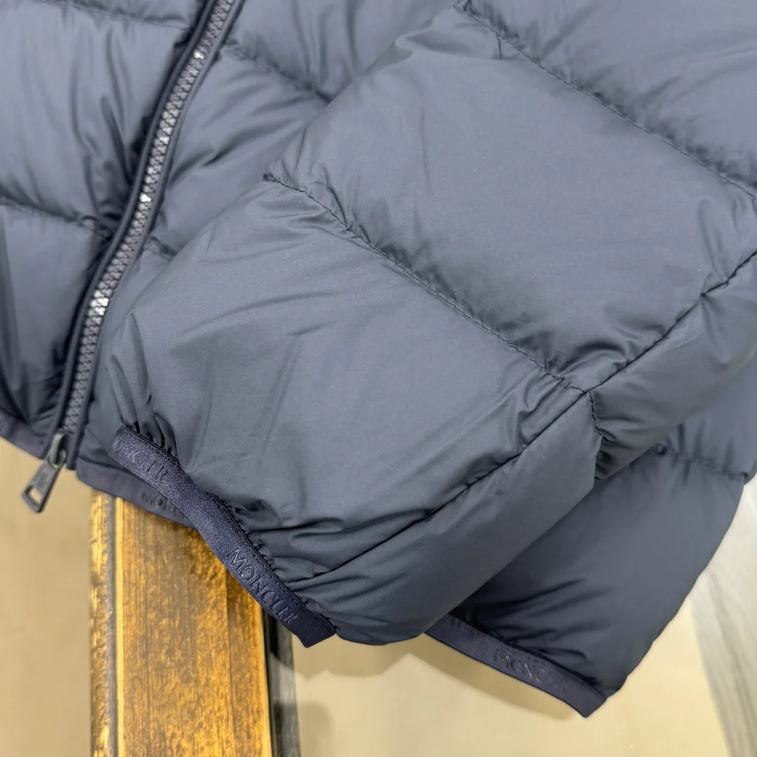 Men's Jackets And Down Jackets MONCLER 17827393