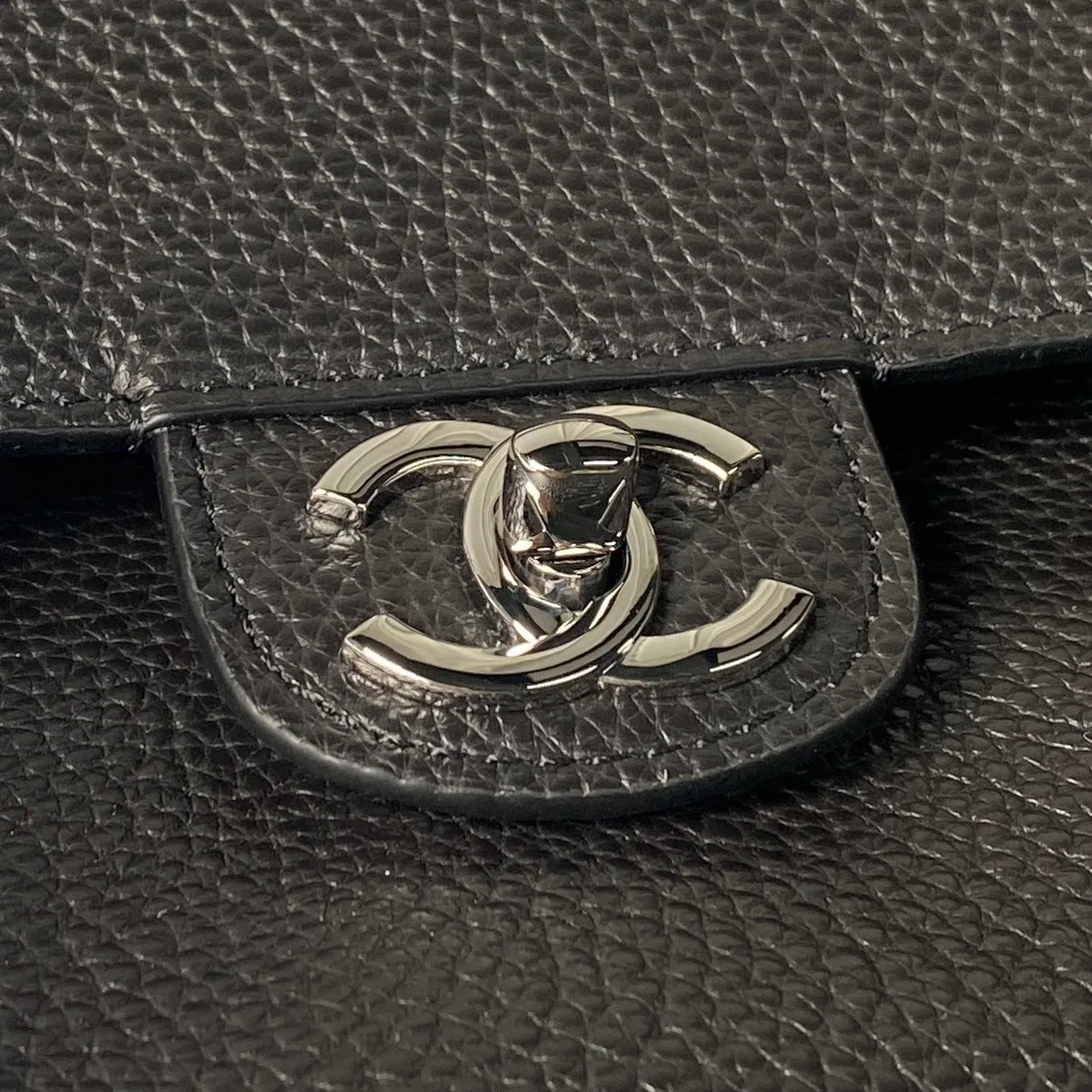 Women's Classic Handbags CHANEL 18207826