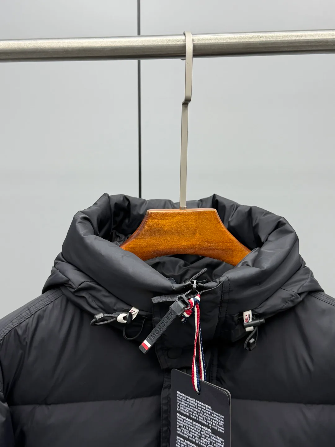 Men's Jackets And Down Jackets MONCLER 17901653
