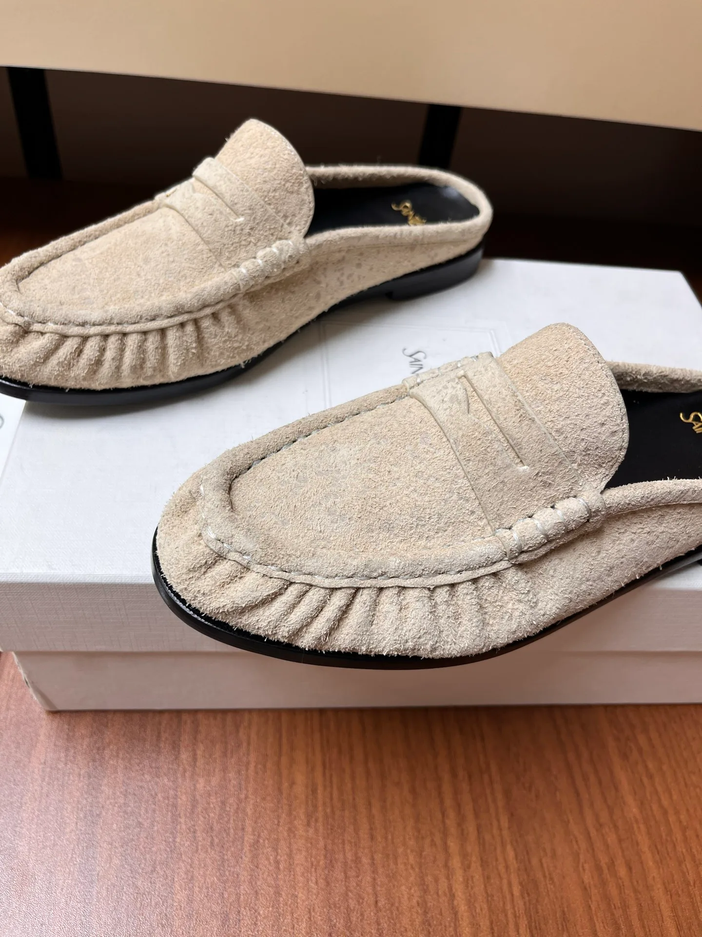 Women's Loafers And Moccasins SAINT LAURENT 18037885