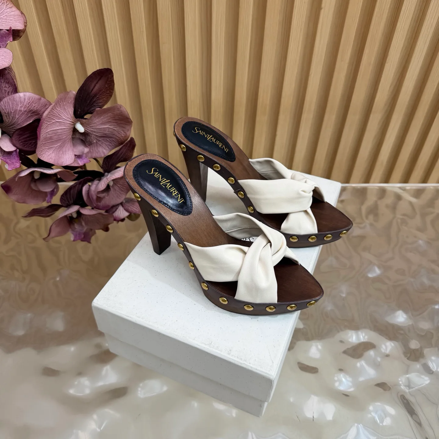 Women's Open-Toe Sandals SAINT LAURENT 17816904