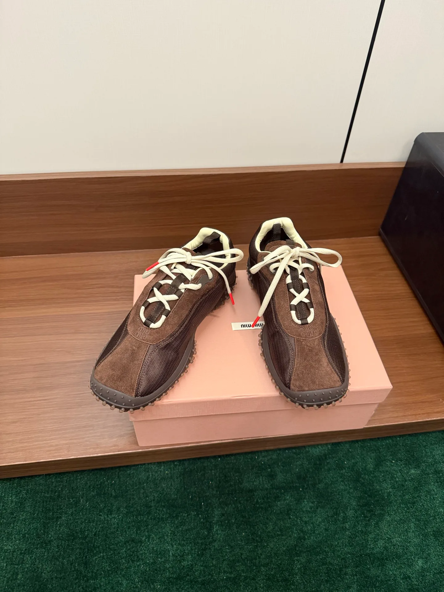 Women's Sneakers MIU MIU 18042058