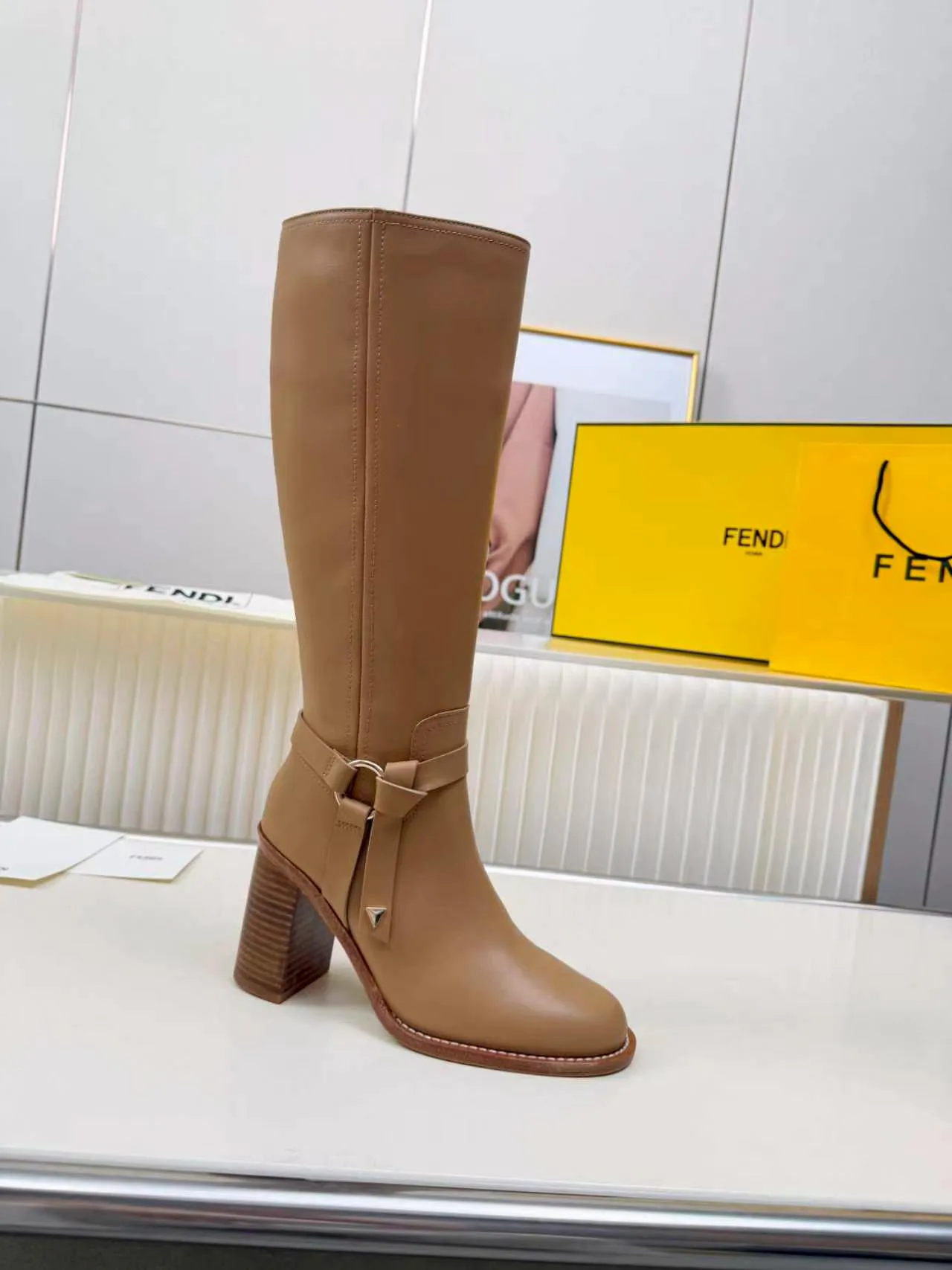 Women's Boots FENDI 17869518