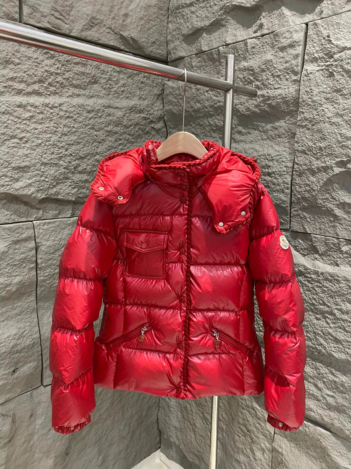 Women's Jackets And Down Jackets MONCLER 18326244