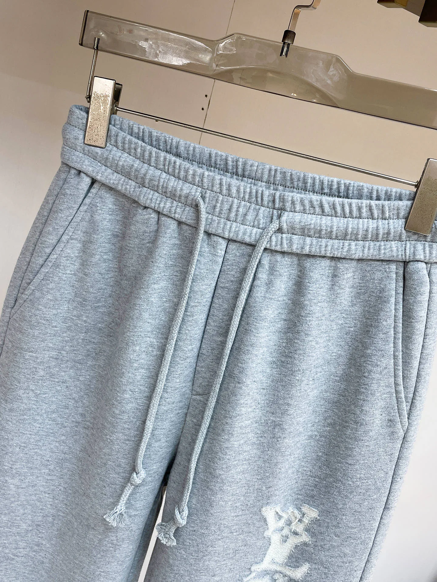 Men's Trousers LOUIS VUITTON 18499568