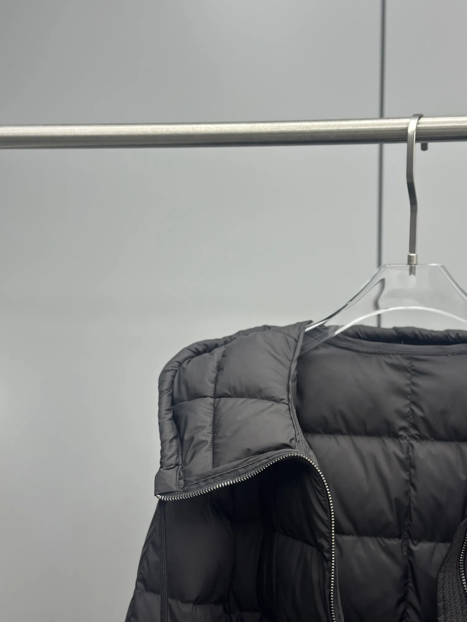 Куртки И Пуховики Женские Moncler 18609655