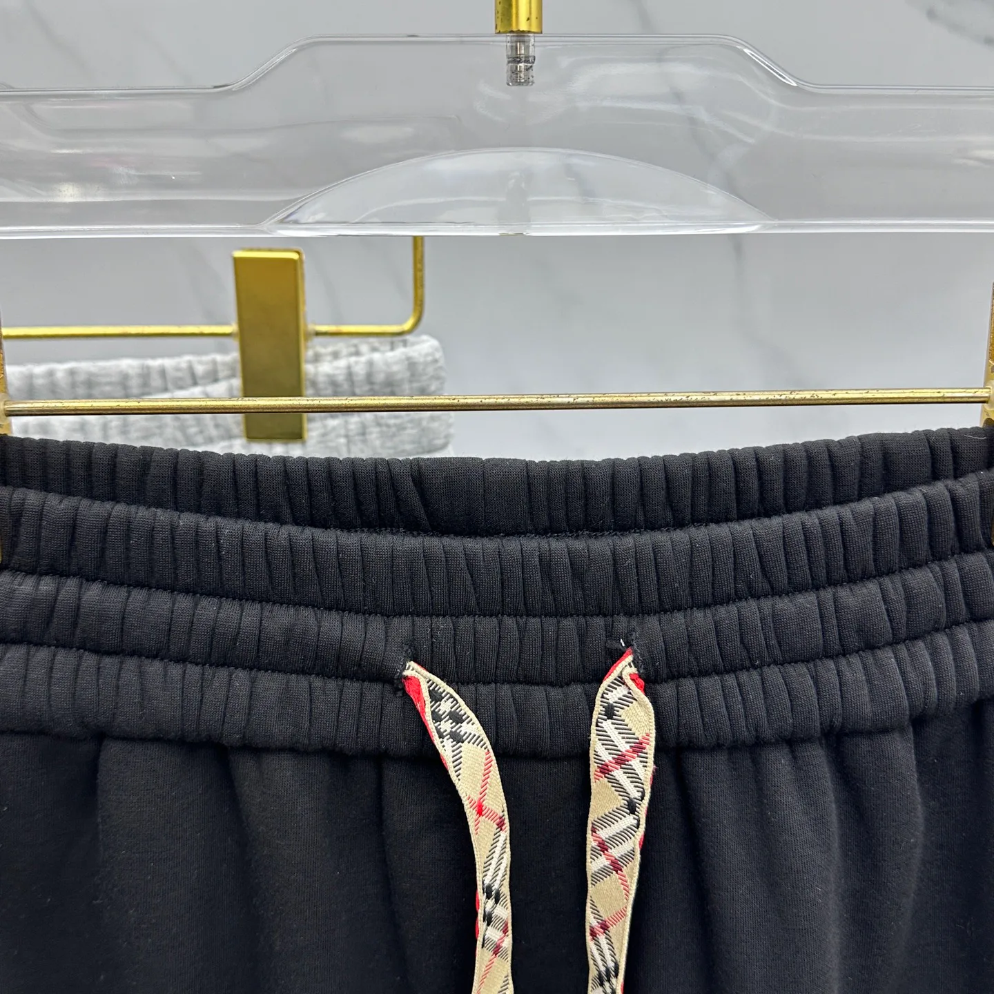 Men's Trousers BURBERRY 18246677