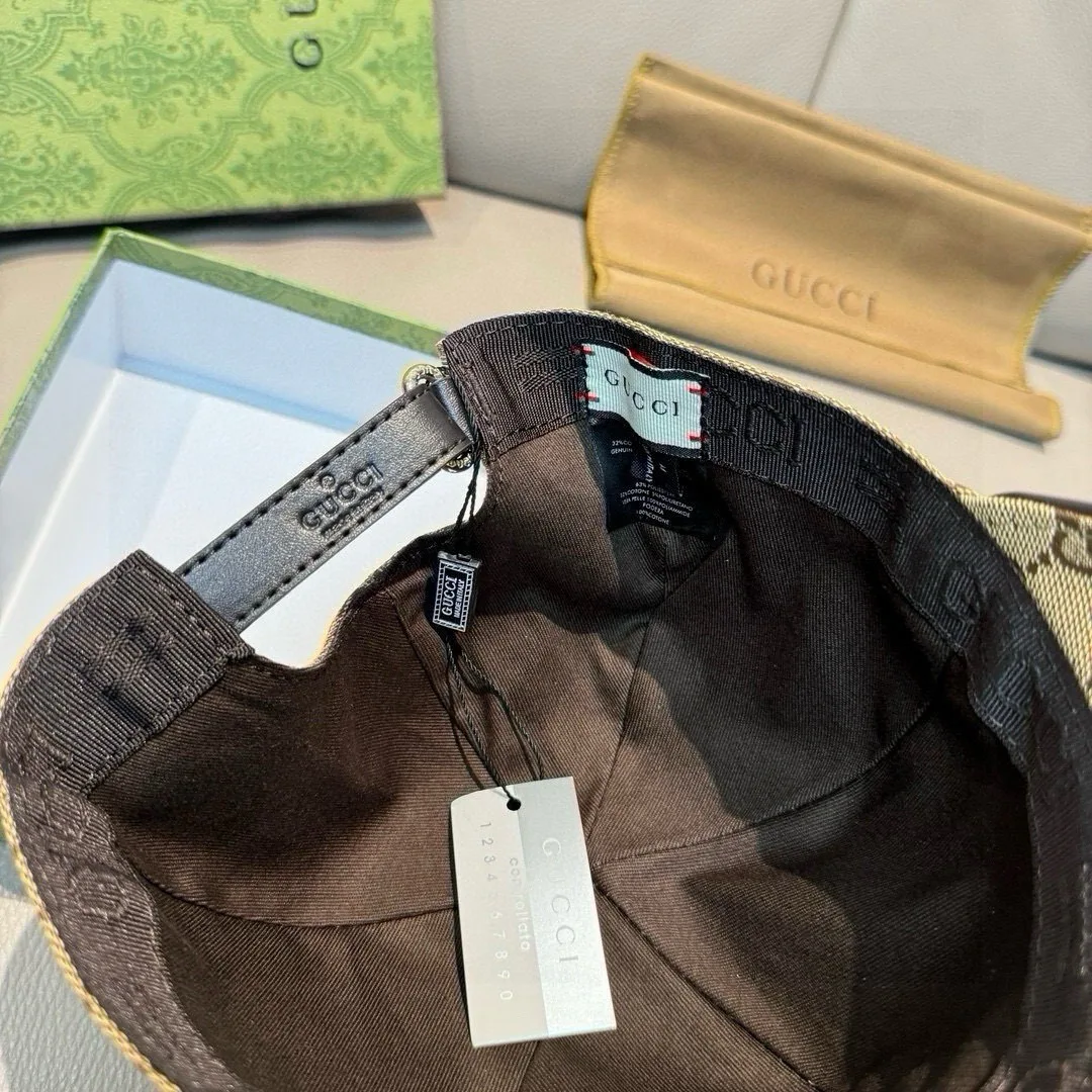 Hats GUCCI 17604840
