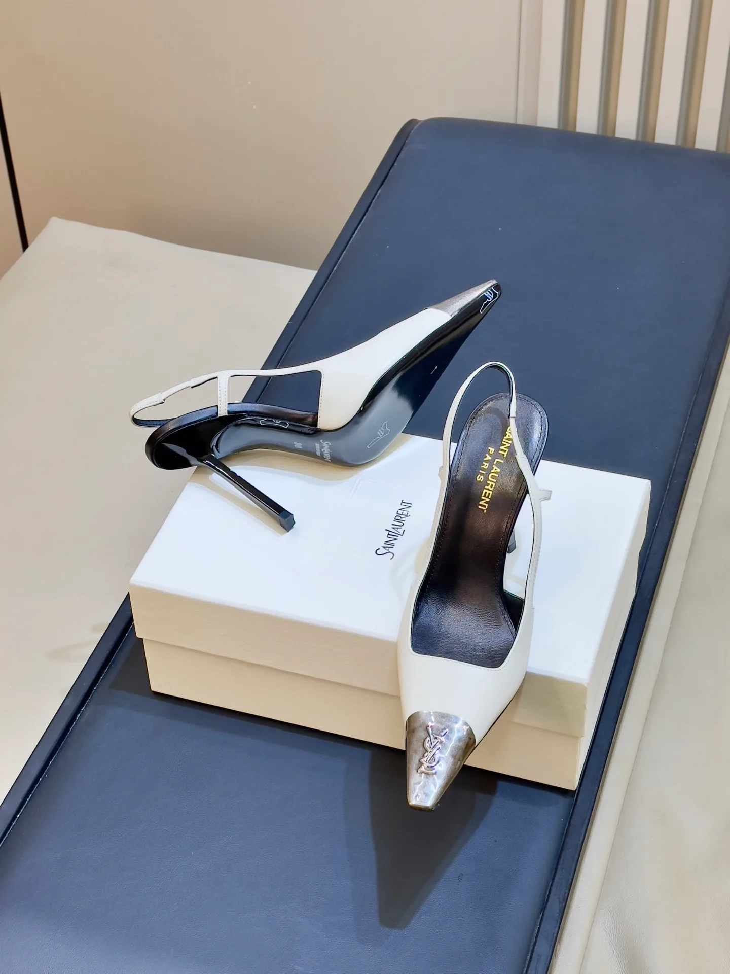 Women's Heels SAINT LAURENT 18073503