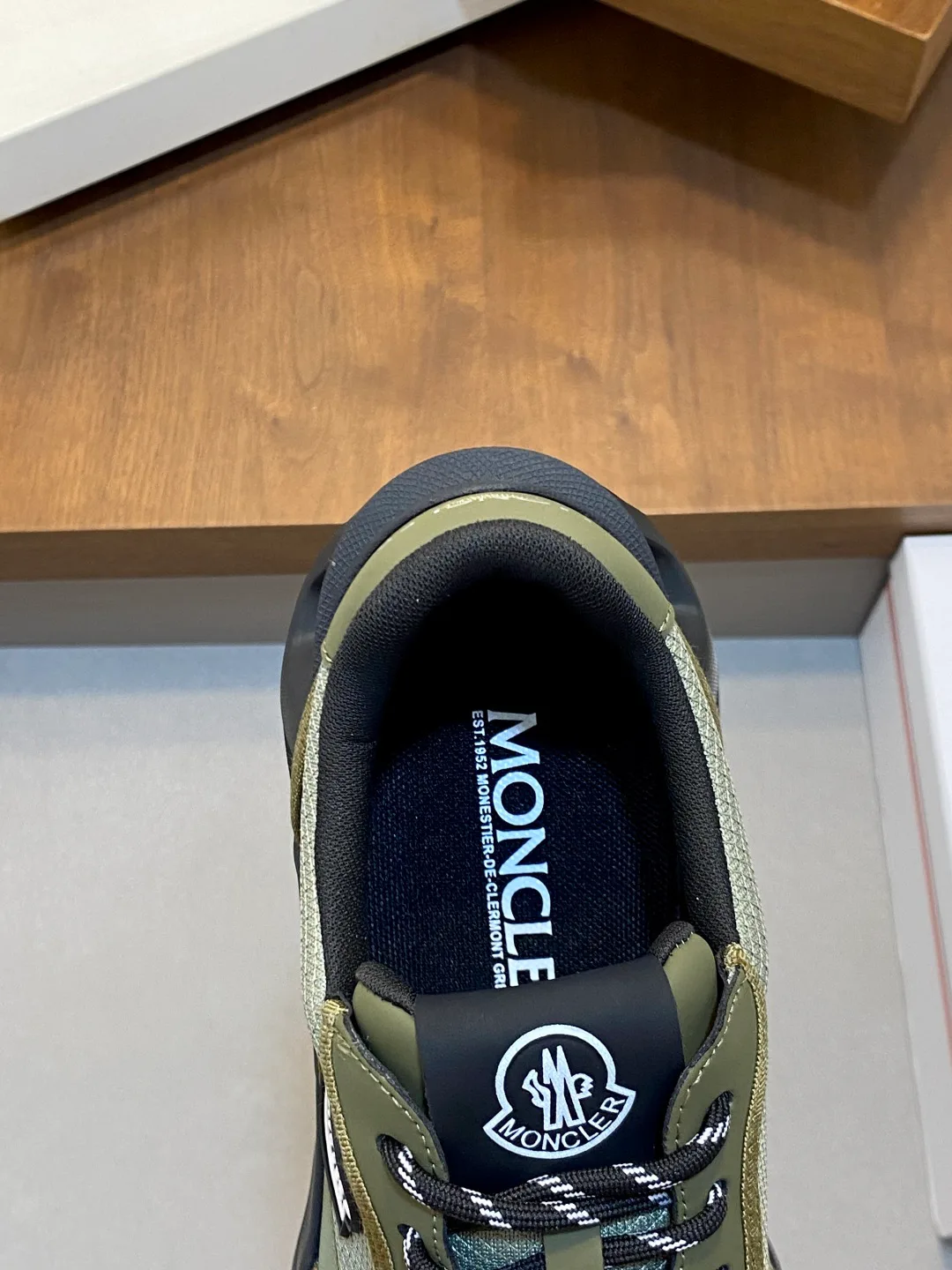 Кроссовки Мужские Moncler 18574079