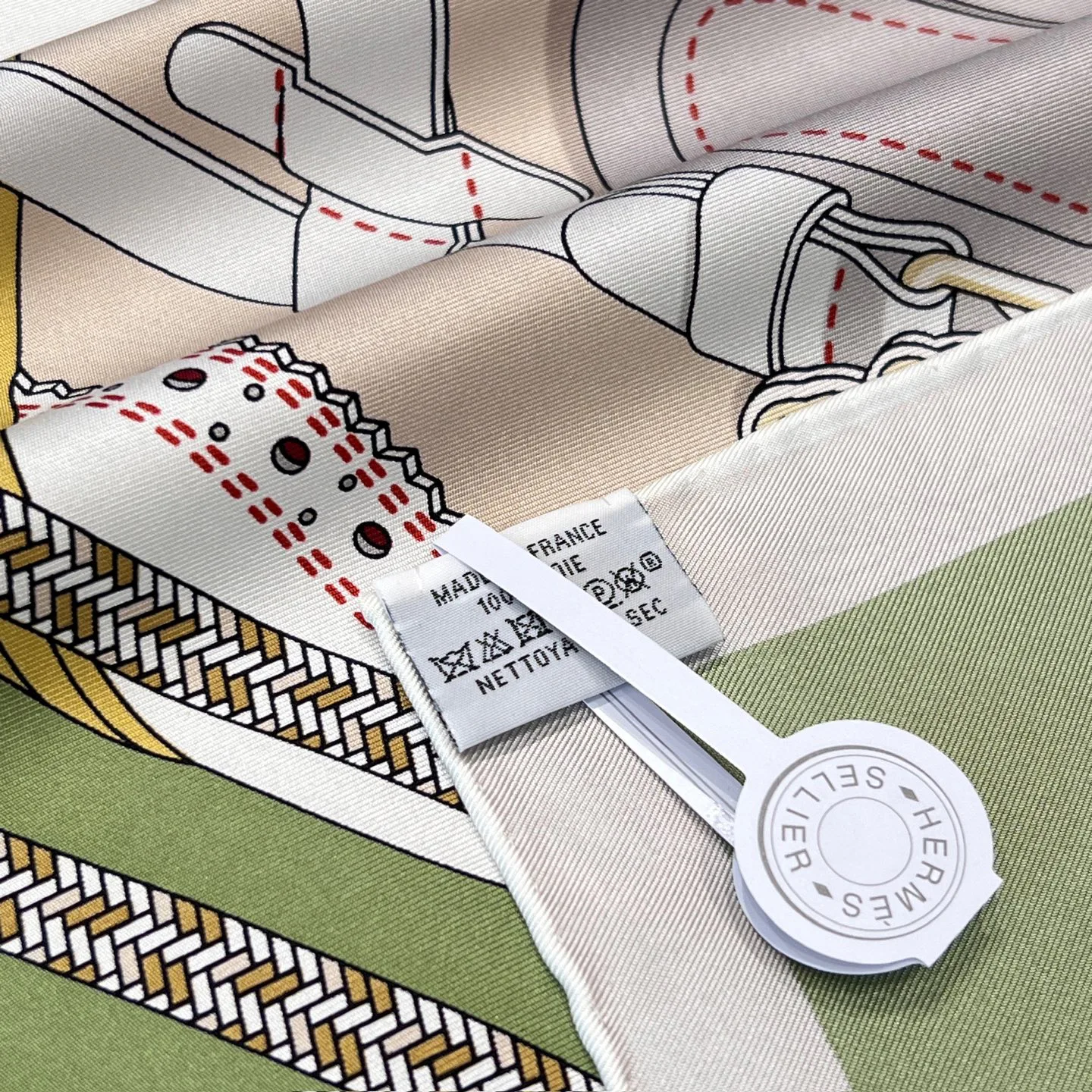 Silk Scarves HERMES 17991427