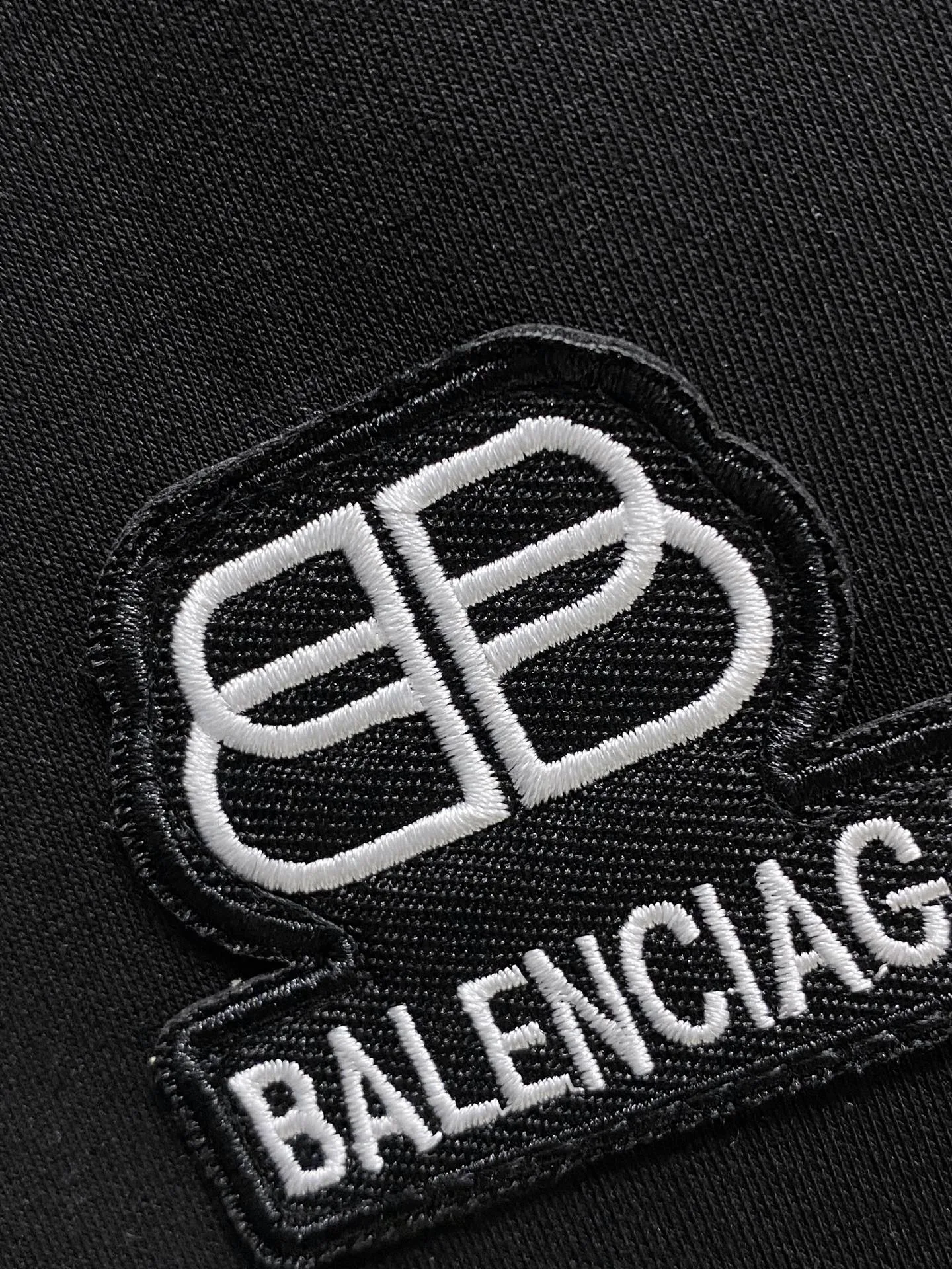 Men's Sweatshirts And Hoodies BALENCIAGA 18246496