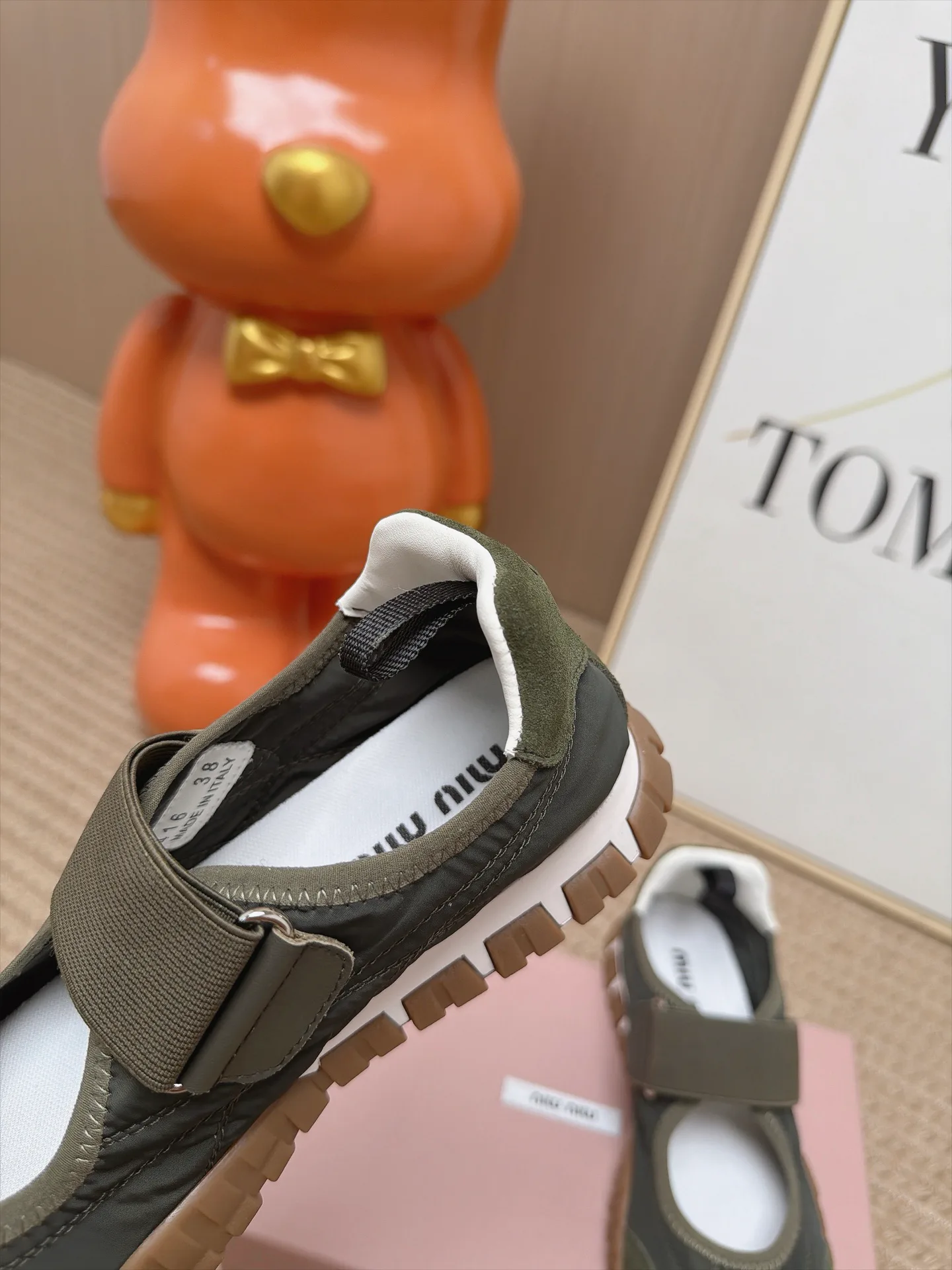 Women's Sneakers MIU MIU 18063021