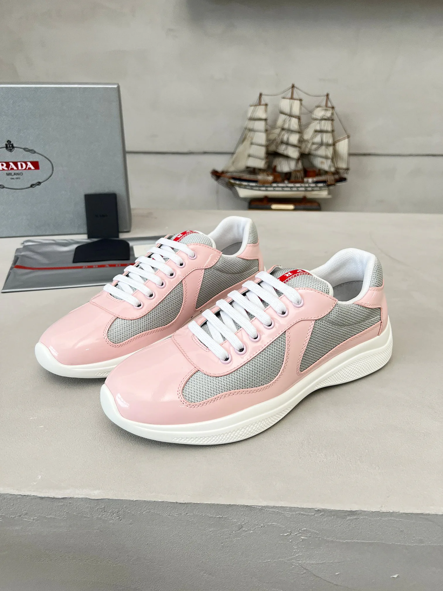 Women's Sneakers PRADA 17704062