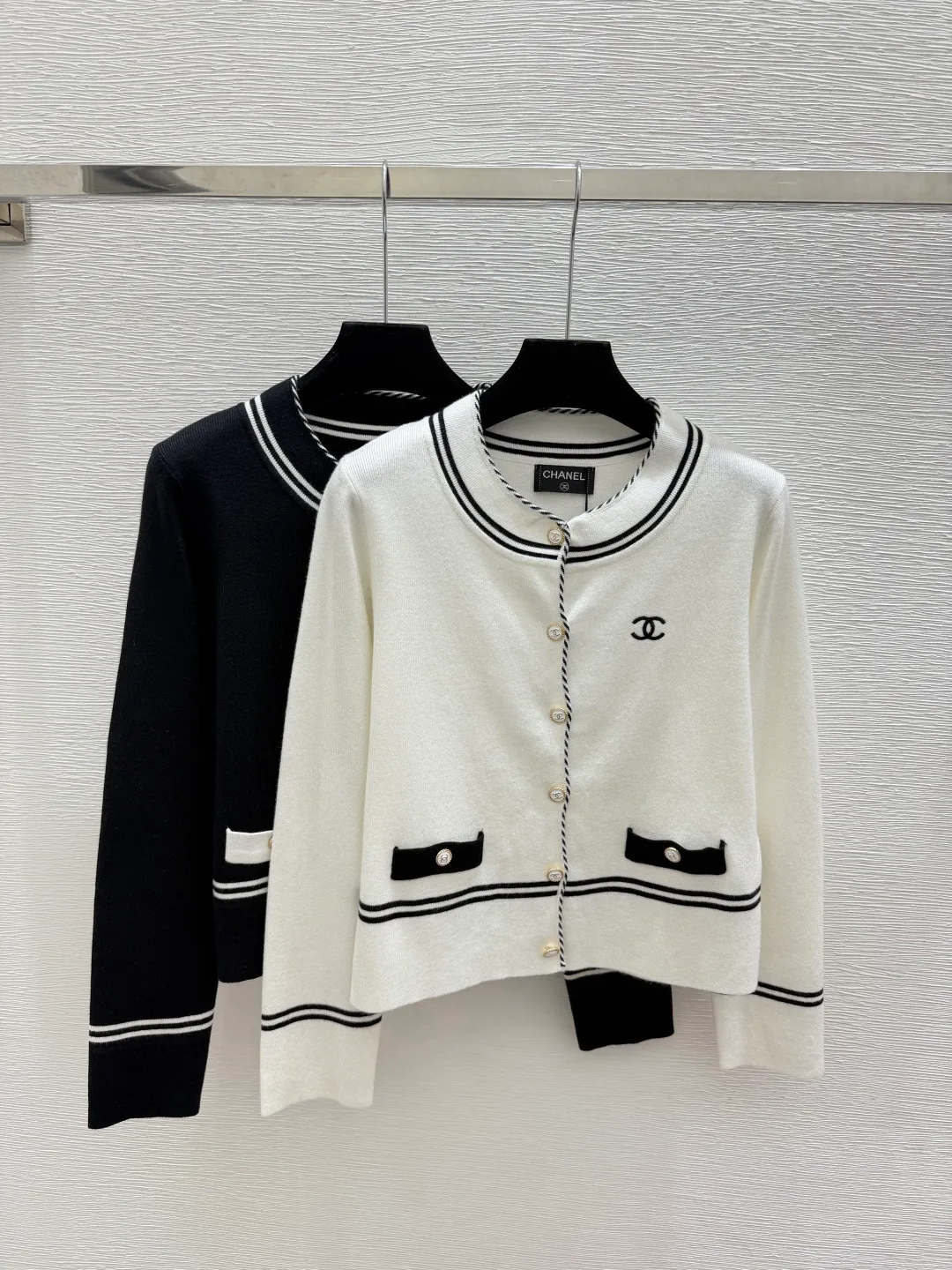 Women's Jumpers And Sweaters CHANEL 18410681