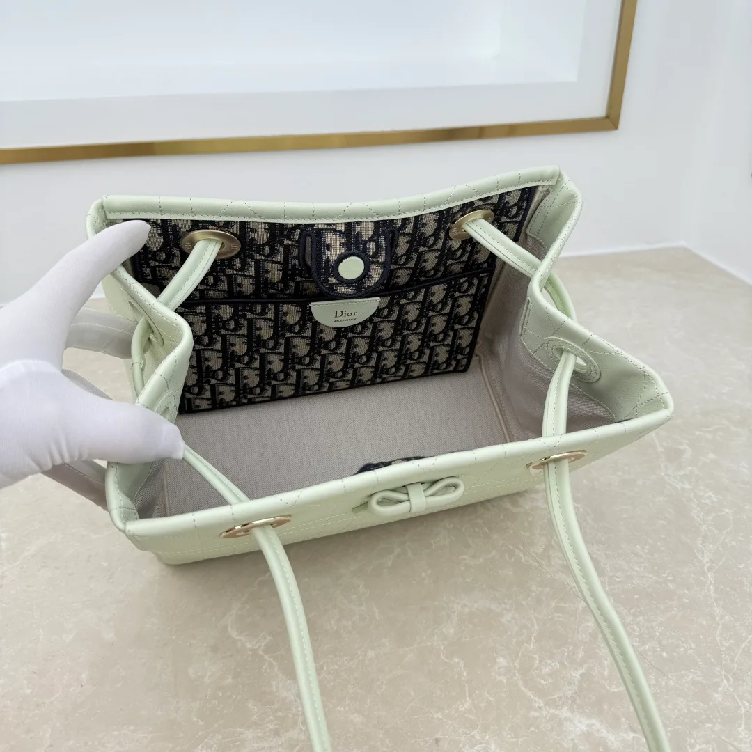 Women's Classic Handbags CHRISTIAN DIOR 18187886