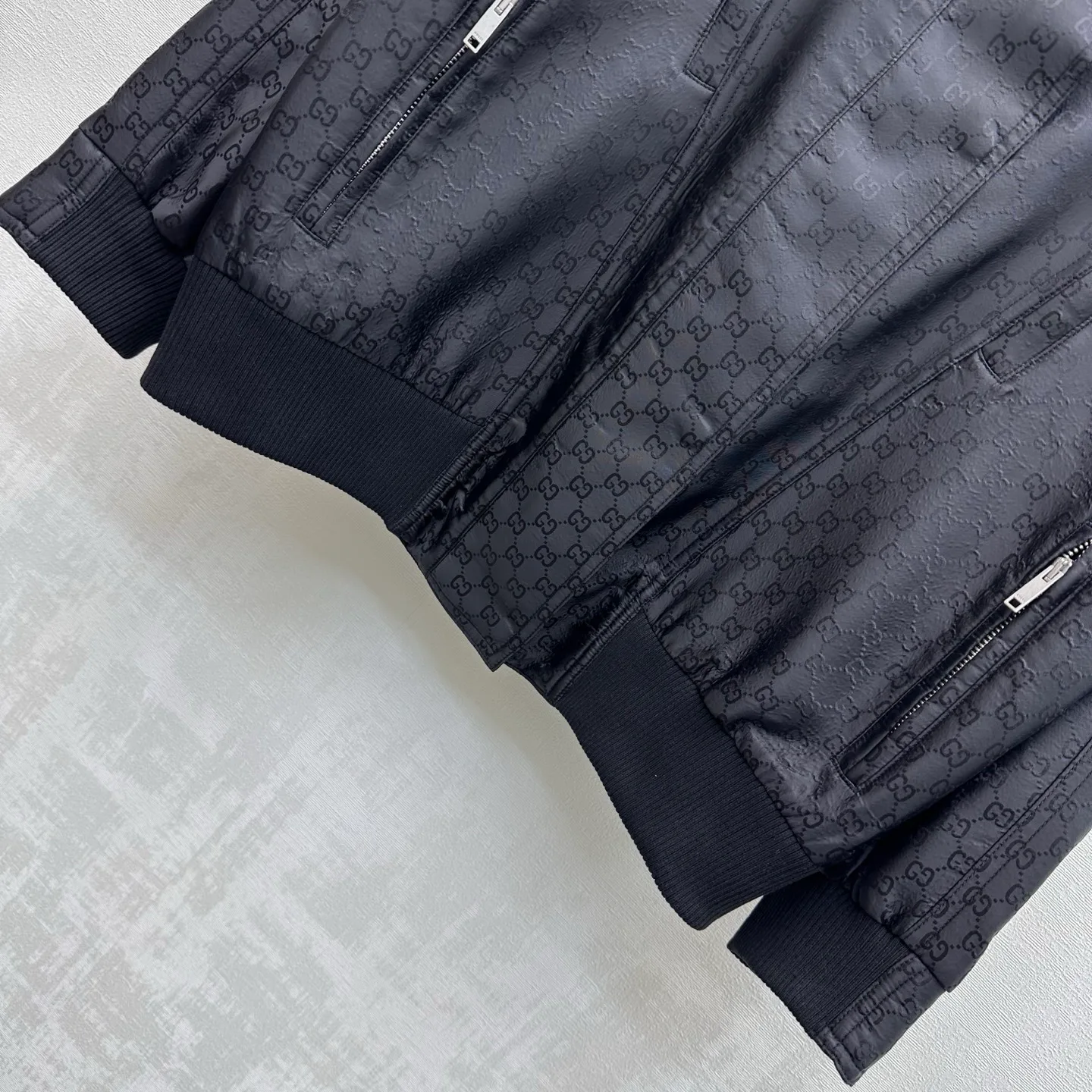 Women's Jackets And Down Jackets GUCCI 17892480