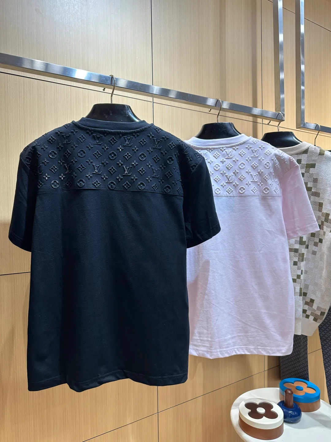 Men's T-Shirts LOUIS VUITTON 17813126