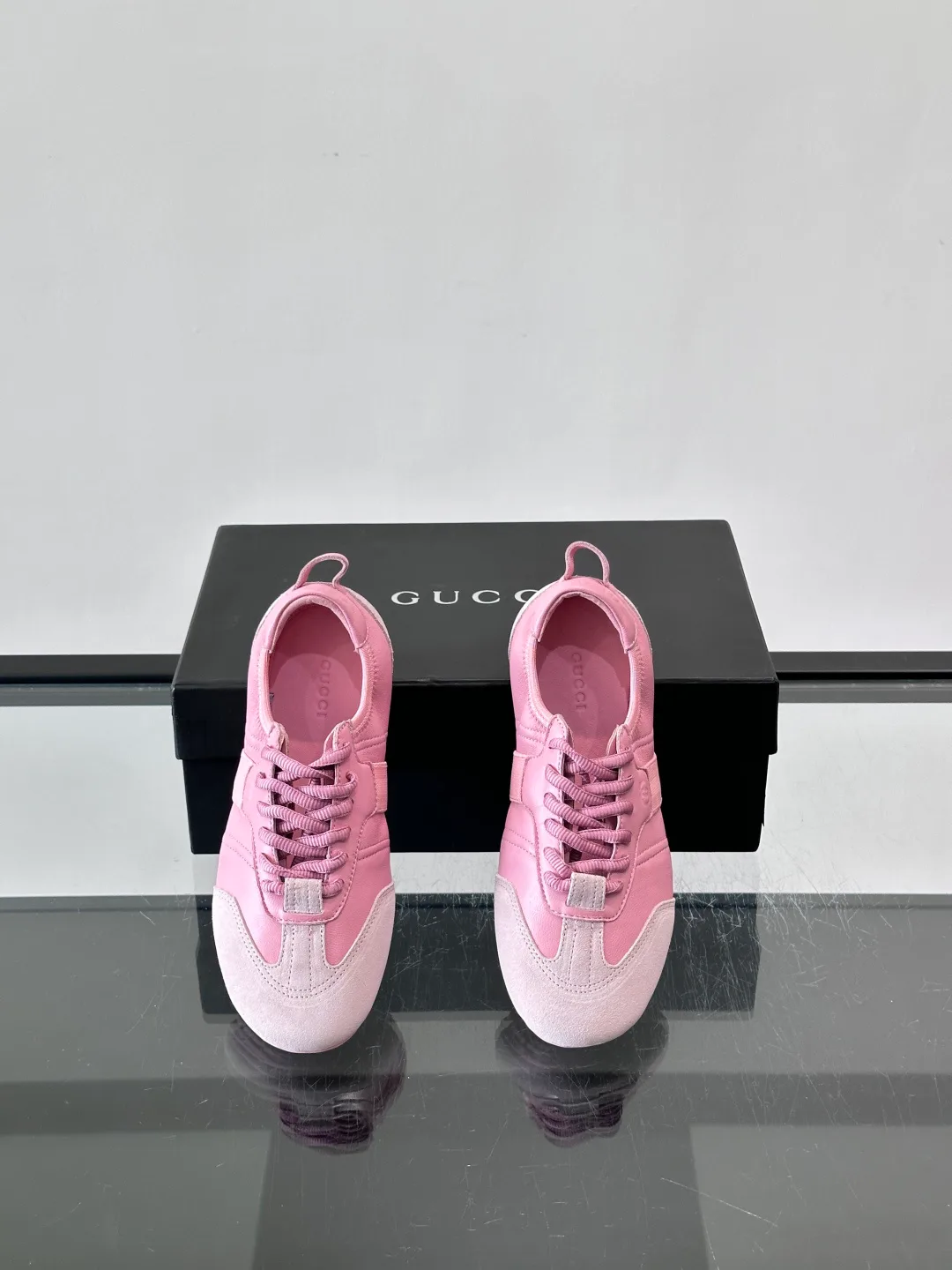 Women's Sneakers GUCCI 17689239