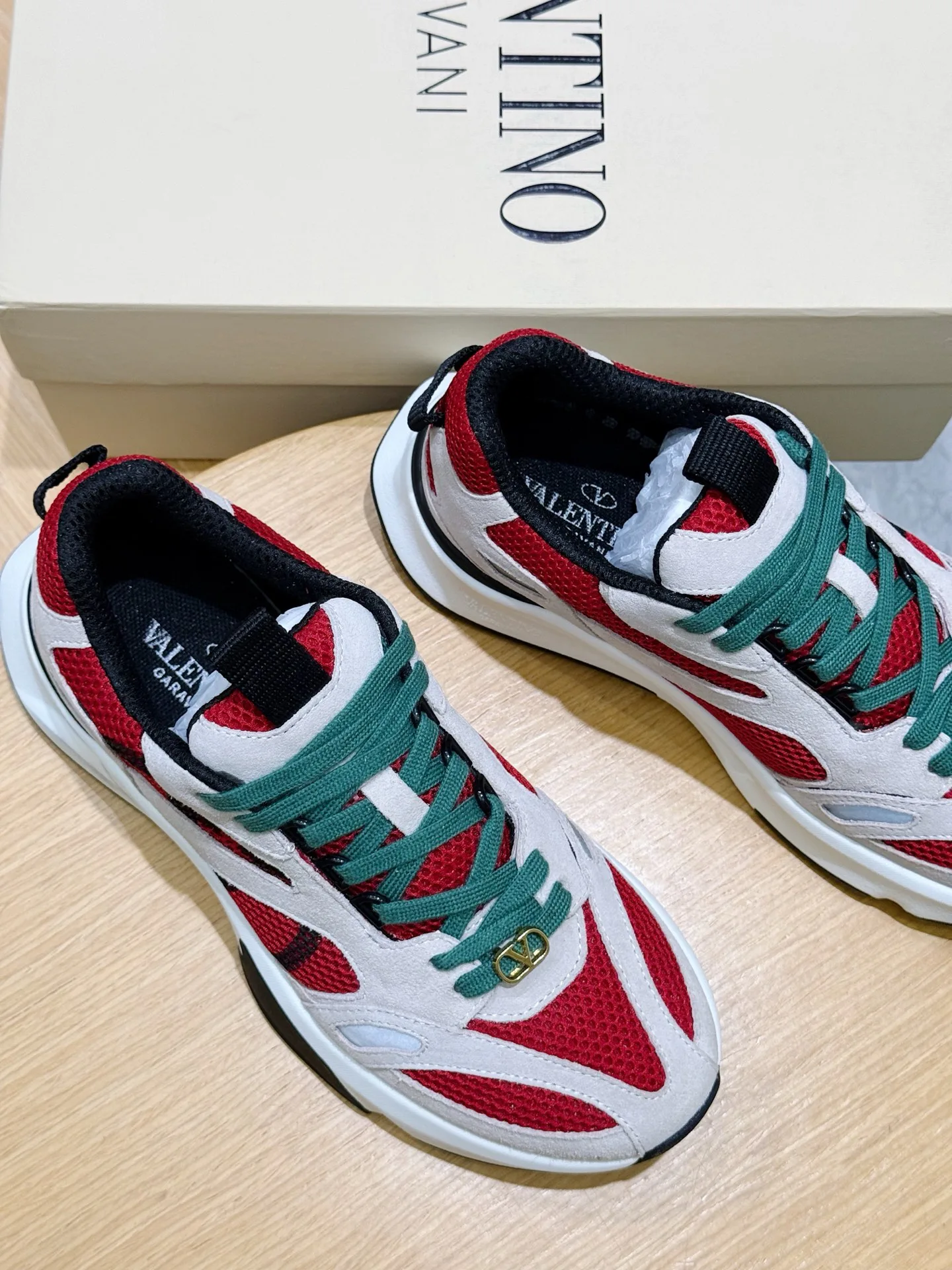 Men's Sneakers VALENTINO 18101557
