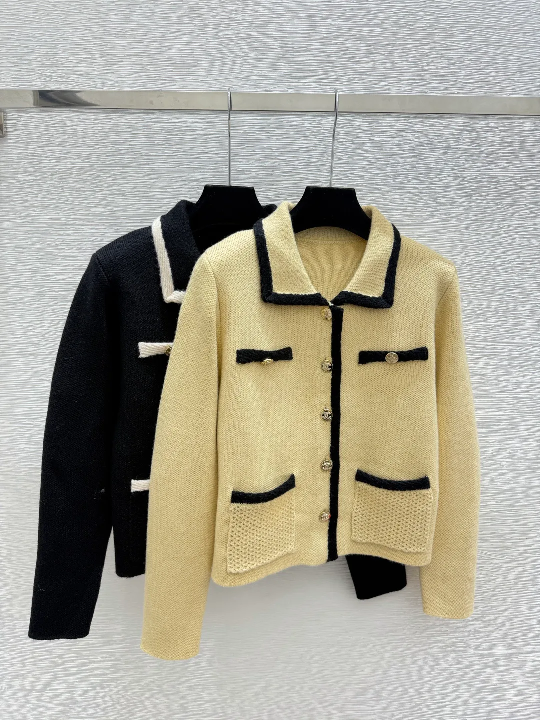 Women's Jumpers And Sweaters CHANEL 18185282