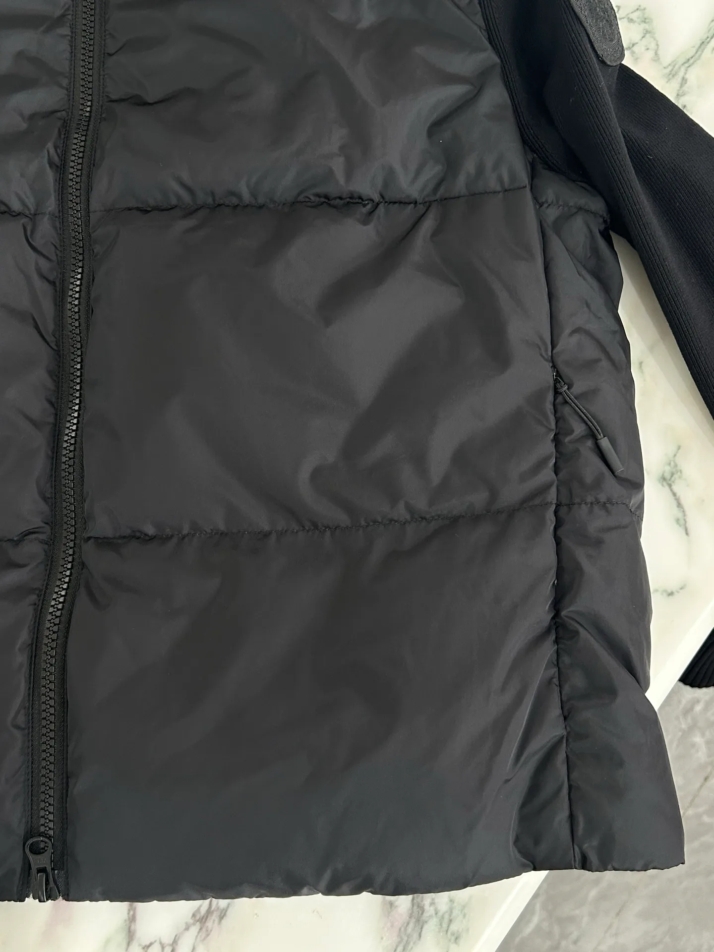 Men's Jackets And Down Jackets CANADA GOOSE 18330266