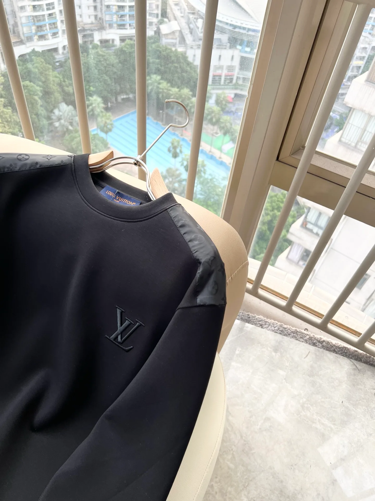 Men's Sweatshirts And Hoodies LOUIS VUITTON 18495730