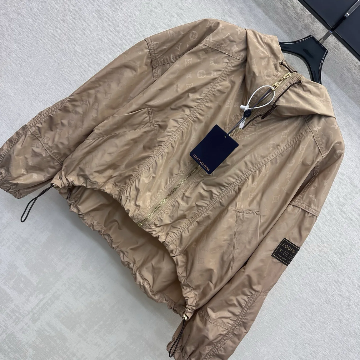 Women's Jackets And Down Jackets LOUIS VUITTON 18226295
