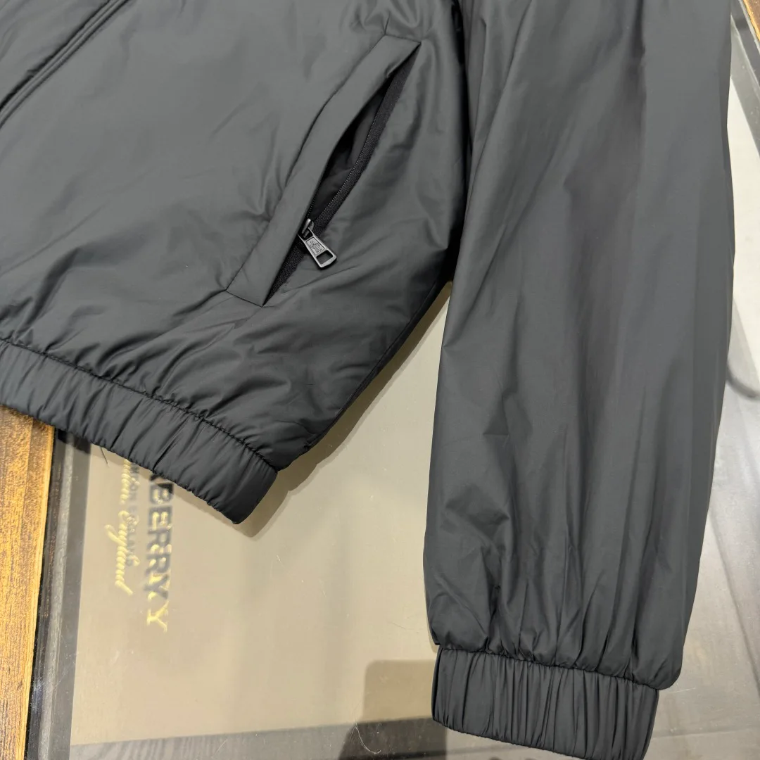 Men's Jackets And Down Jackets MONCLER 17827402