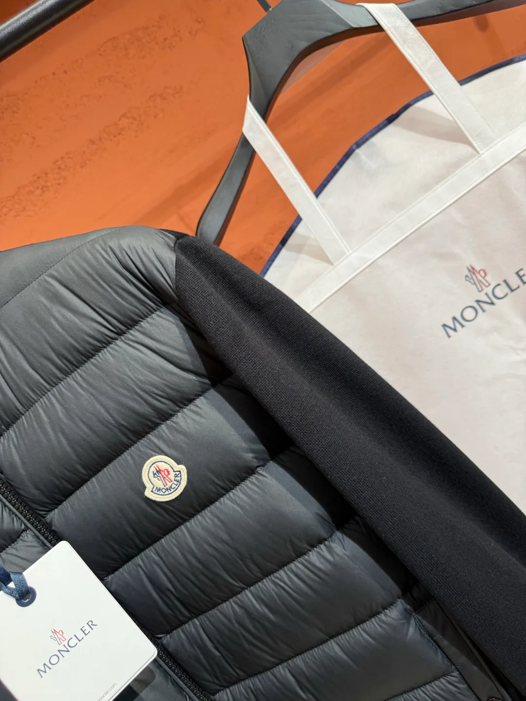 Women's Jackets And Down Jackets MONCLER 18035675