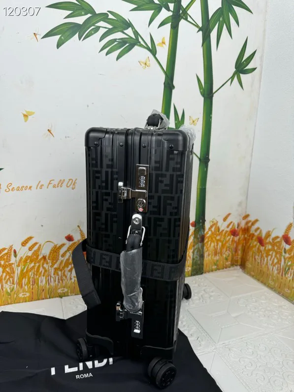 Suitcases RIMOWA 17532581