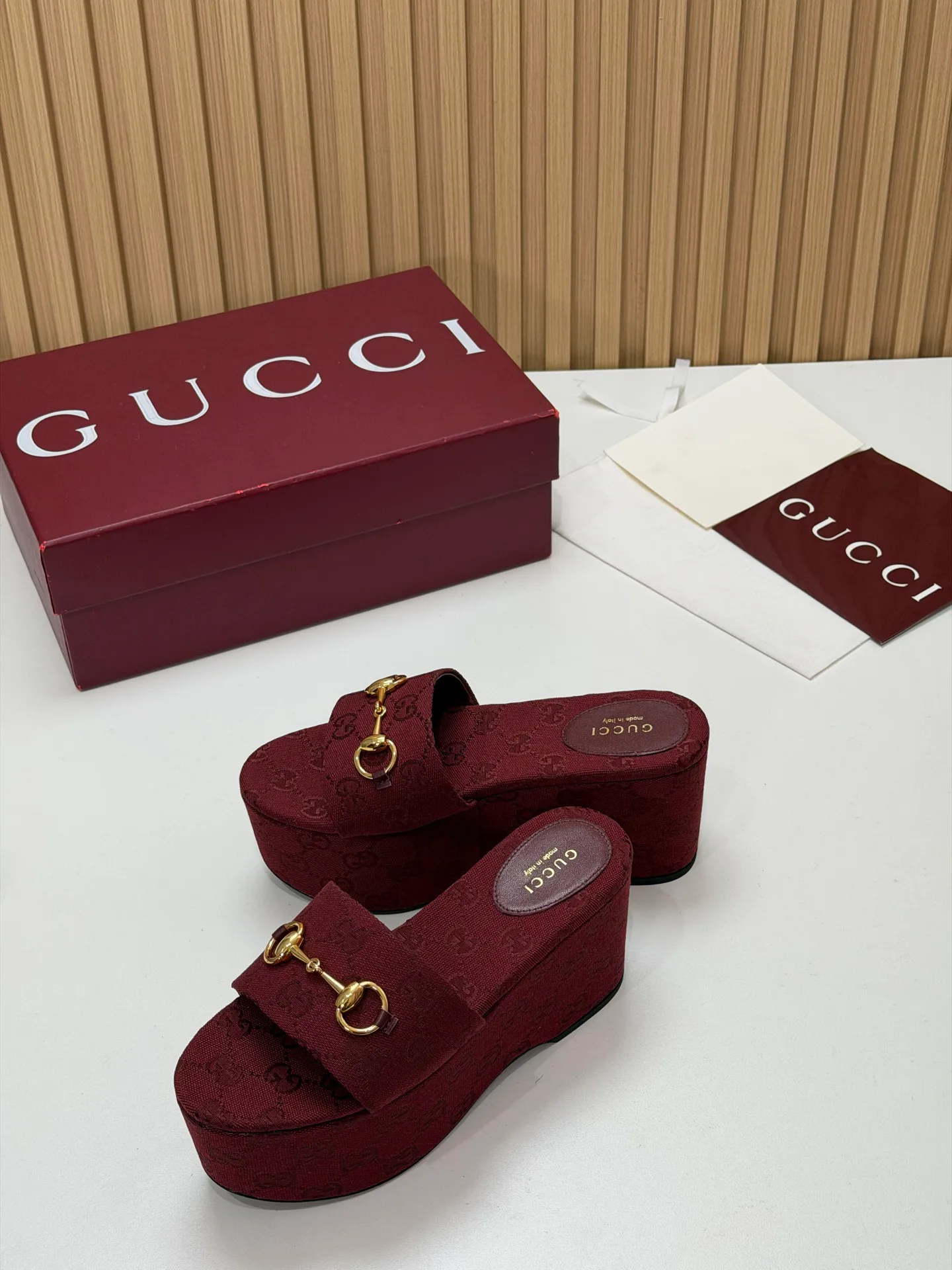 Women's Open-Toe Sandals GUCCI 17631675
