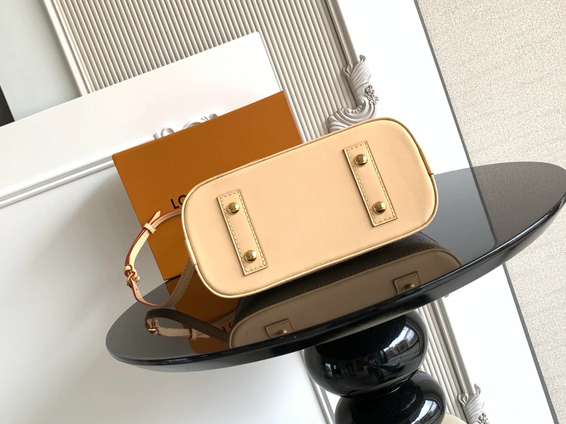 Women's Classic Handbags LOUIS VUITTON 17483342