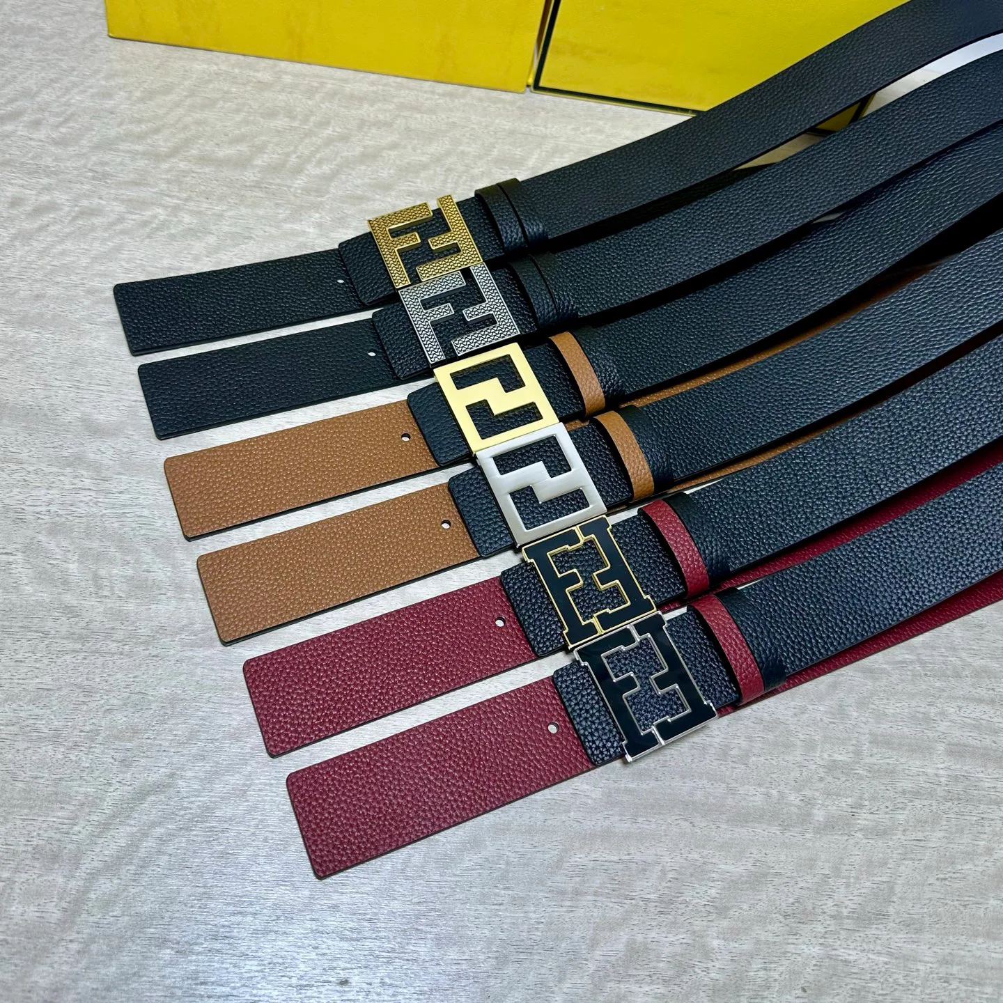 Belts FENDI 17926196