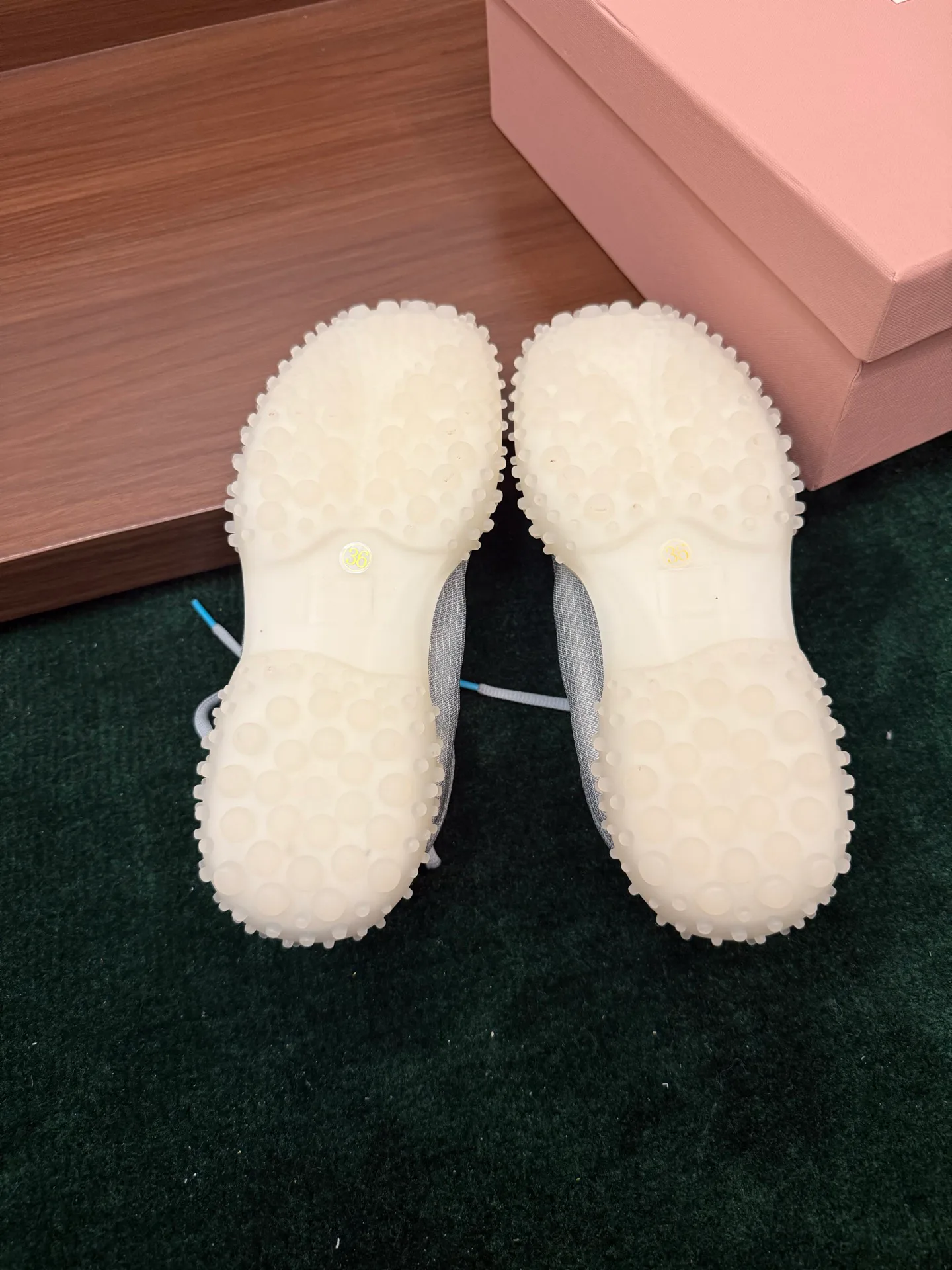 Women's Sneakers MIU MIU 18042056