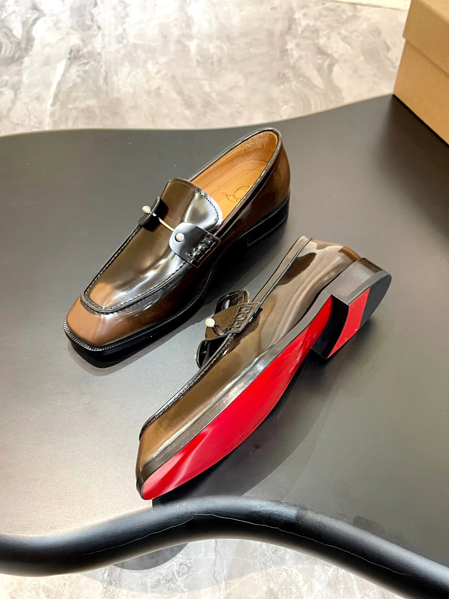 Men's Loafers And Dress Shoes CHRISTIAN LOUBOUTIN 18119128