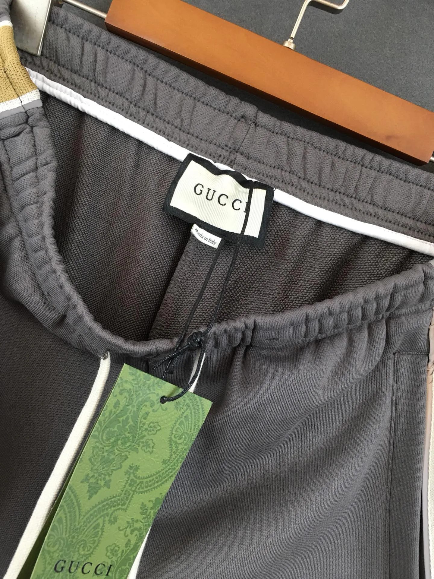 Women's Shorts GUCCI 17961265