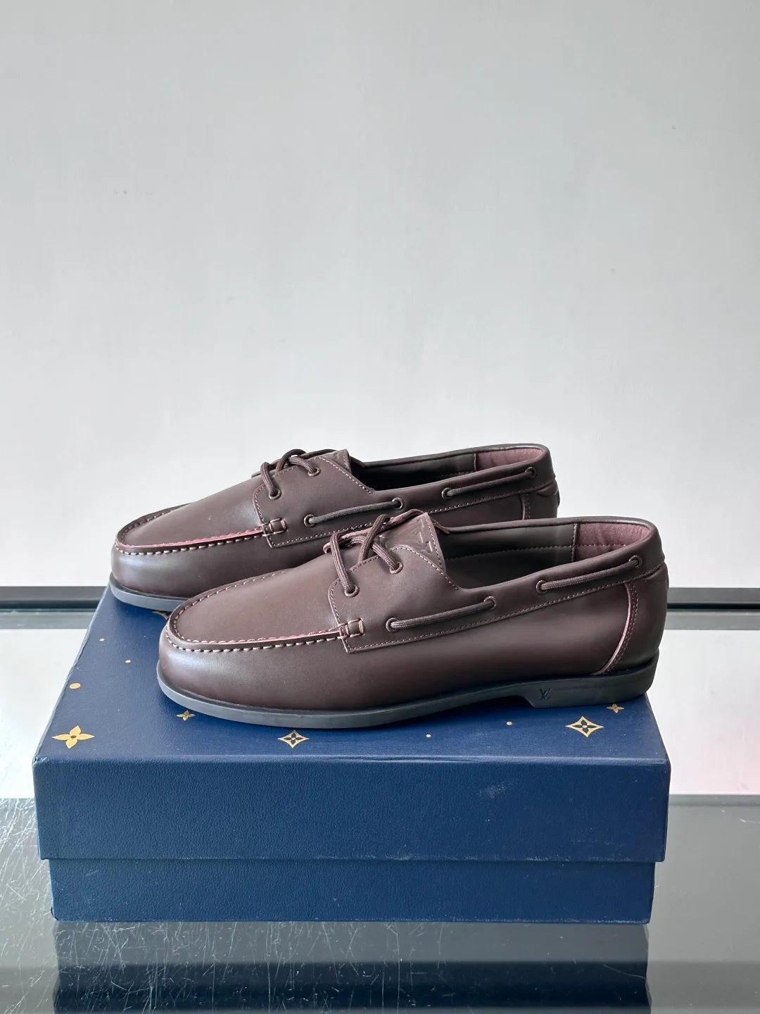 Men's Loafers And Dress Shoes LOUIS VUITTON 18118553