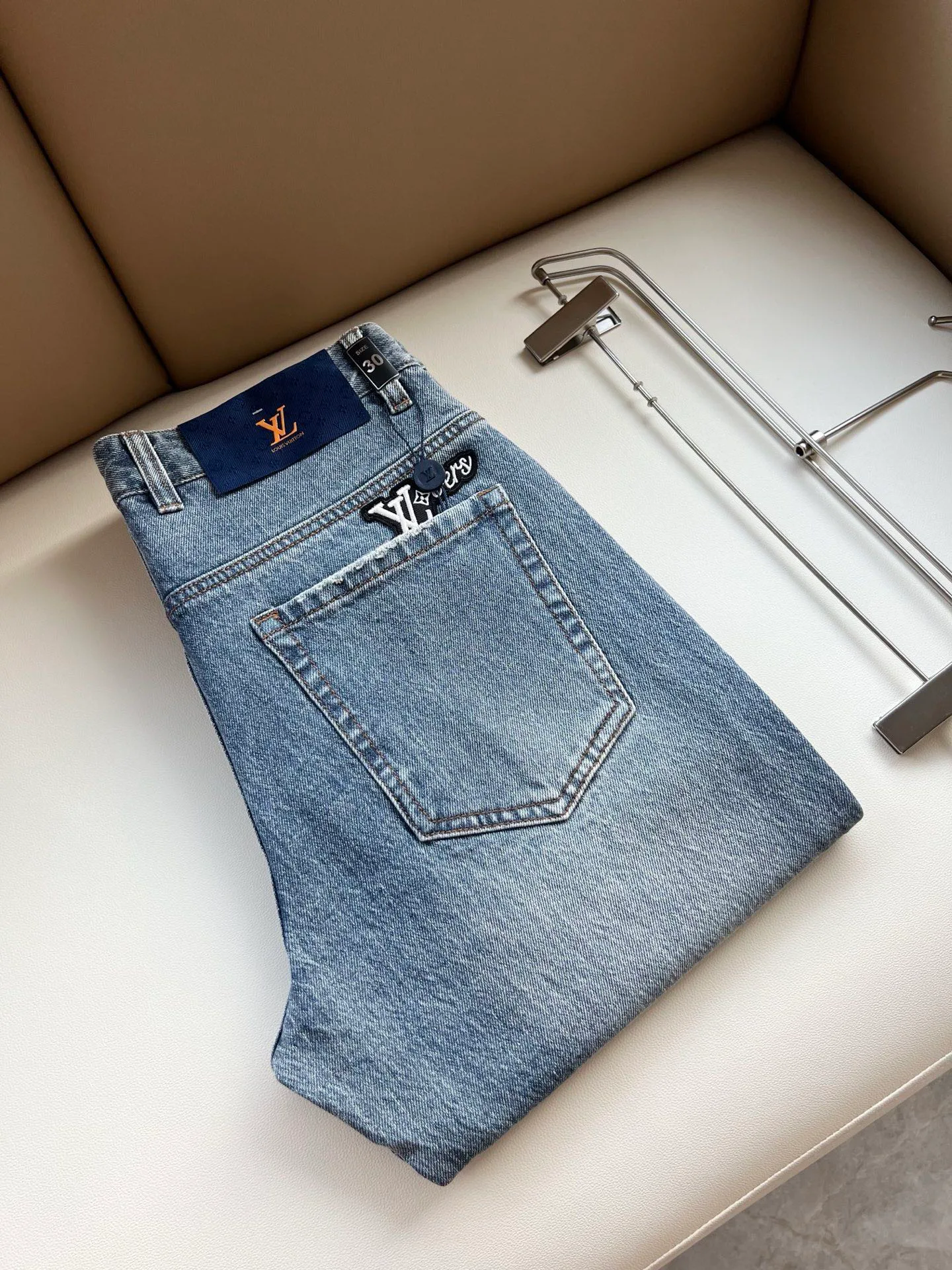 Men's Jeans LOUIS VUITTON 18495623