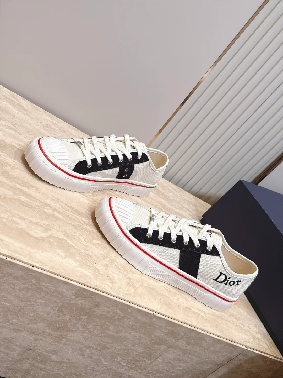 Women's Sneakers CHRISTIAN DIOR 18083922
