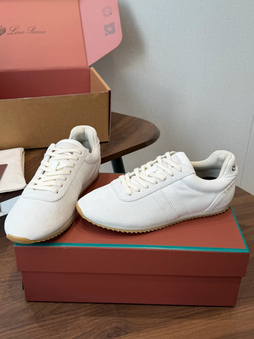 Women's Sneakers LORO PIANA 17535458