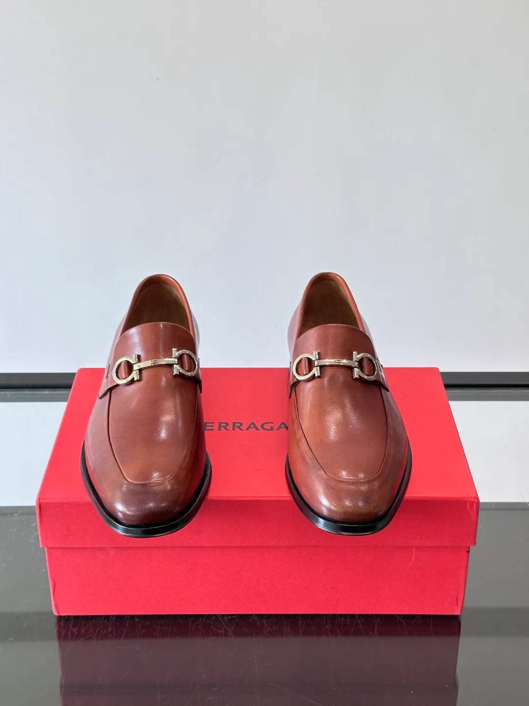 Men's Loafers And Dress Shoes SALVATORE FERRAGAMO 18274547