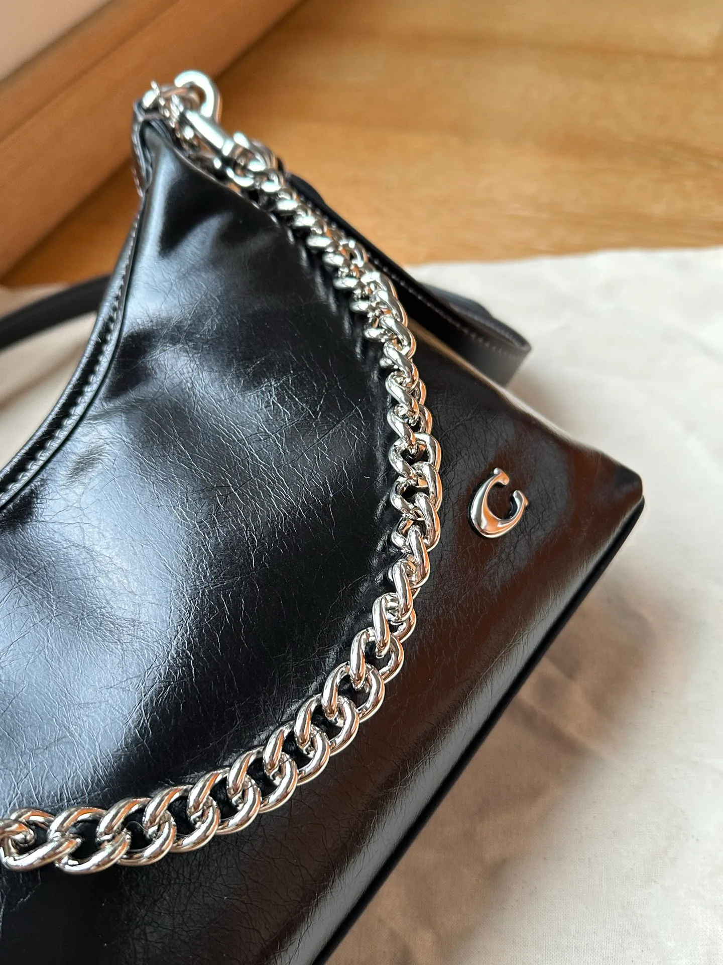 Women's Classic Handbags COACH 17961061
