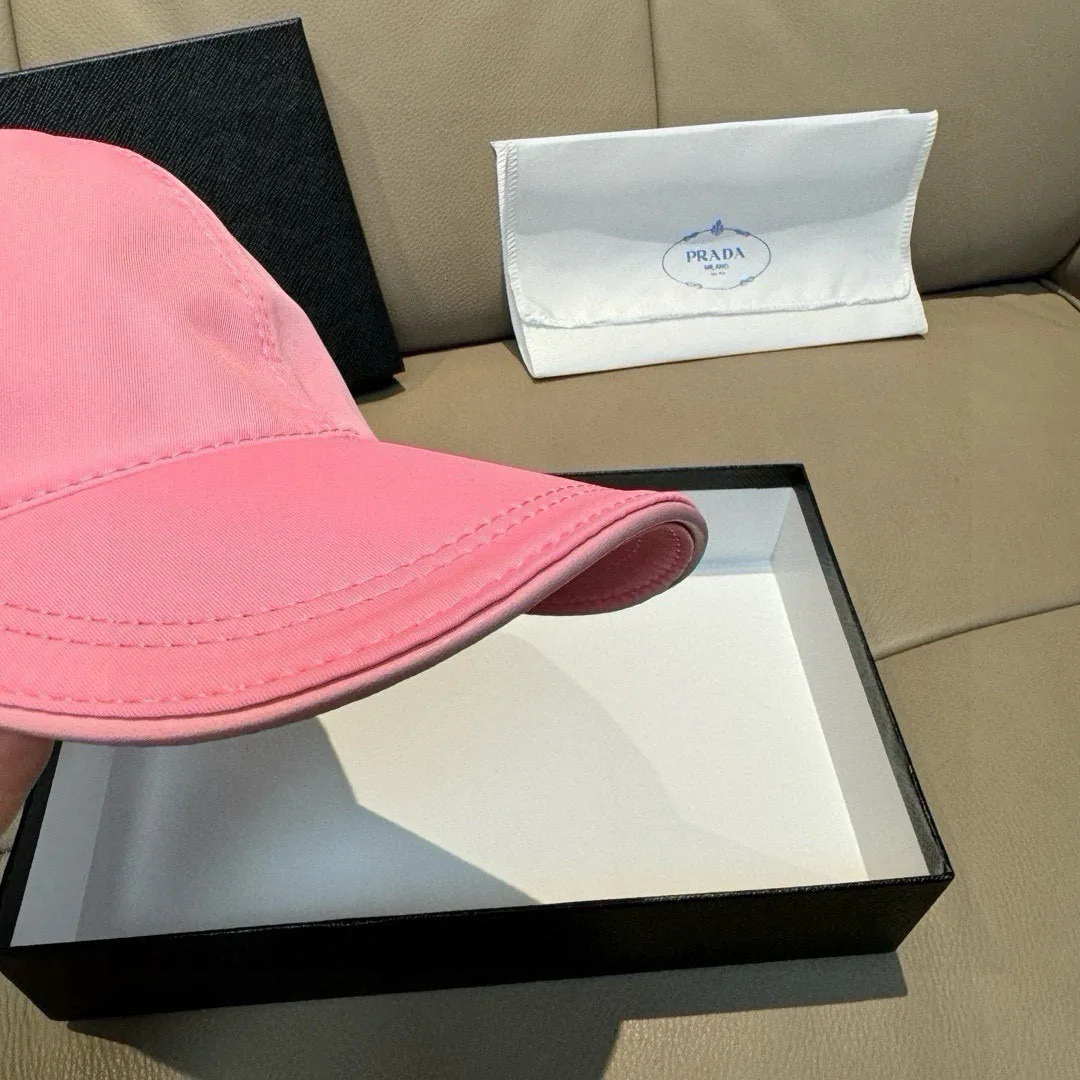 Hats PRADA 17604800