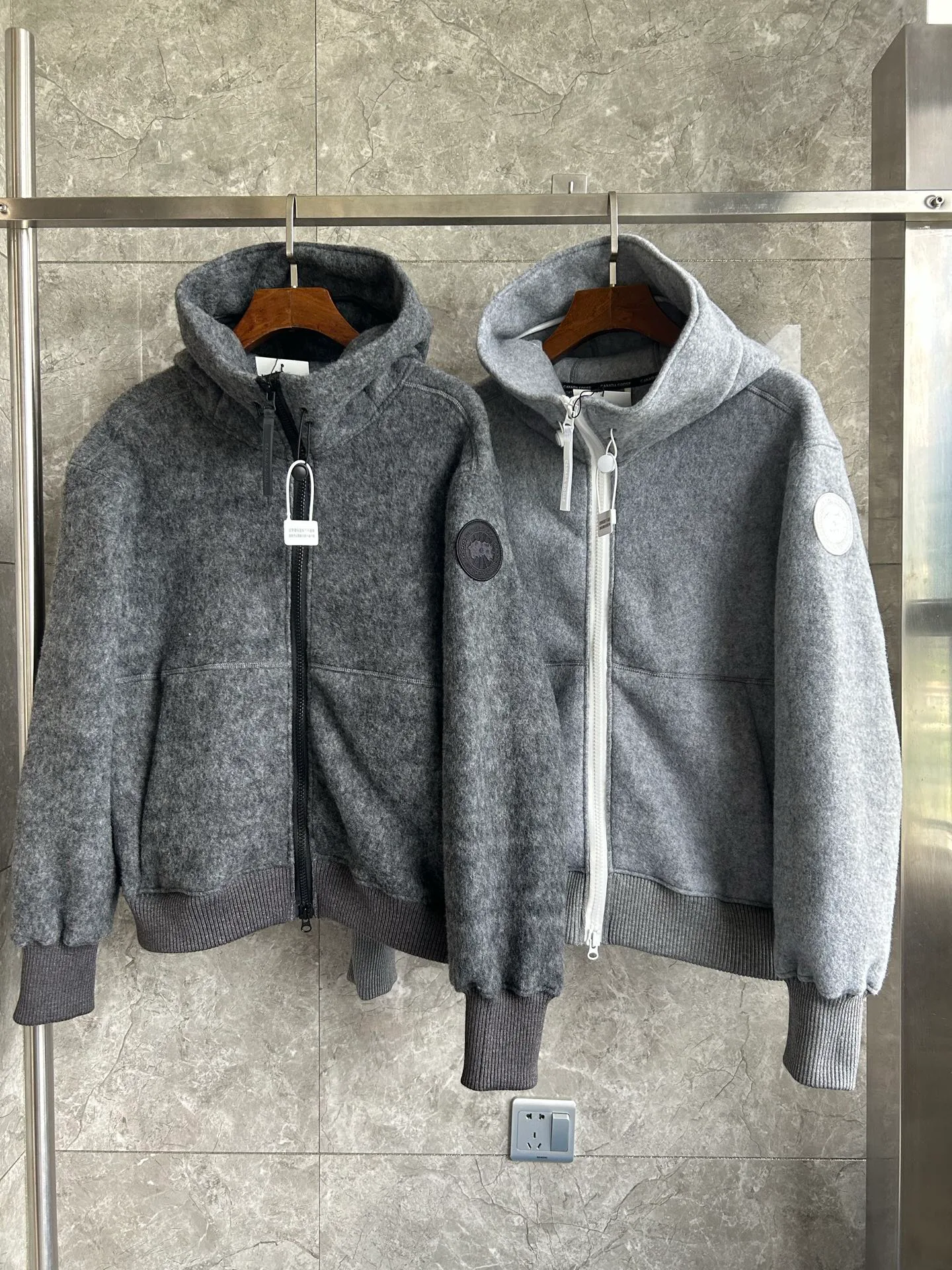 Men's Sweatshirts And Hoodies CANADA GOOSE 18224293