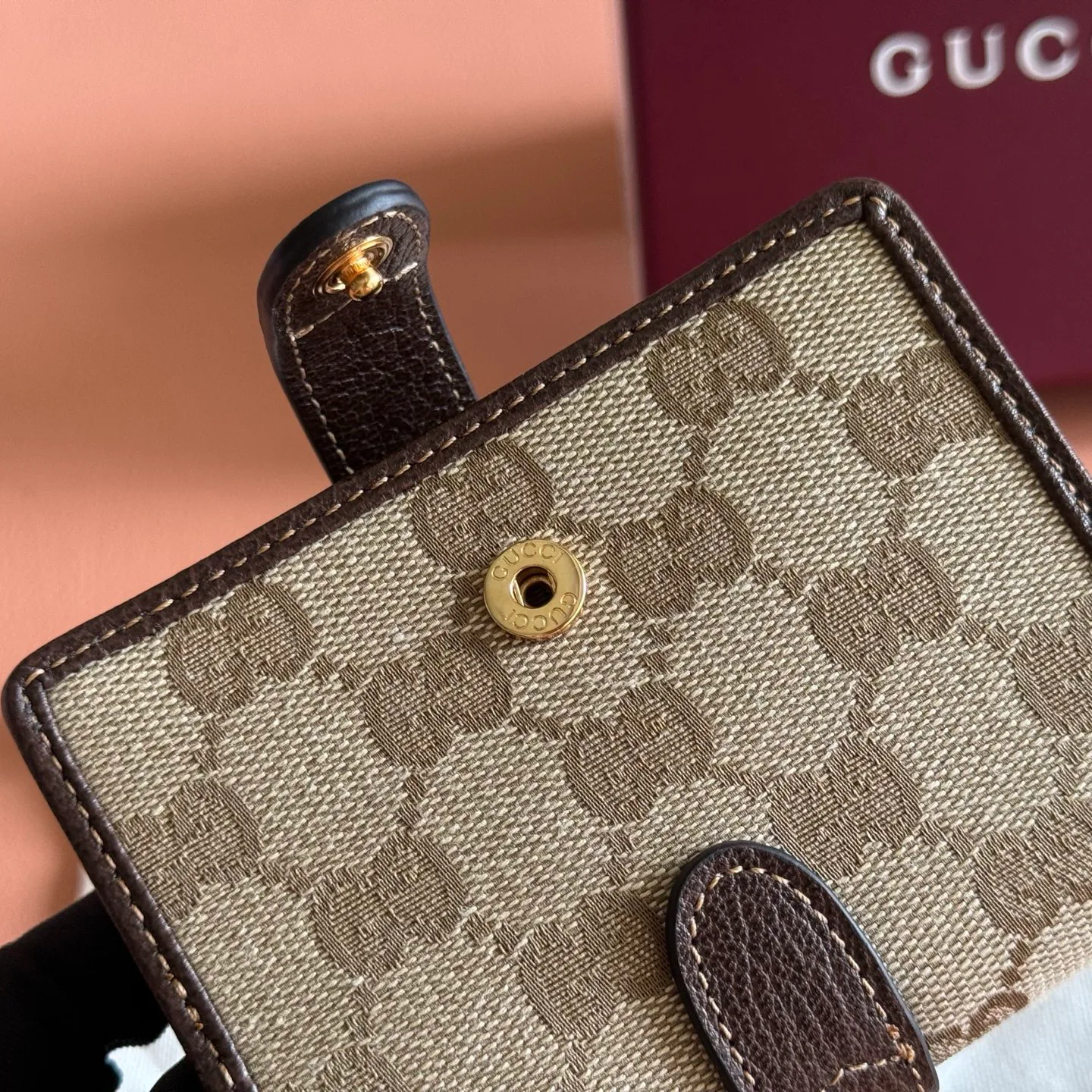 Women's Clutches GUCCI 17947903