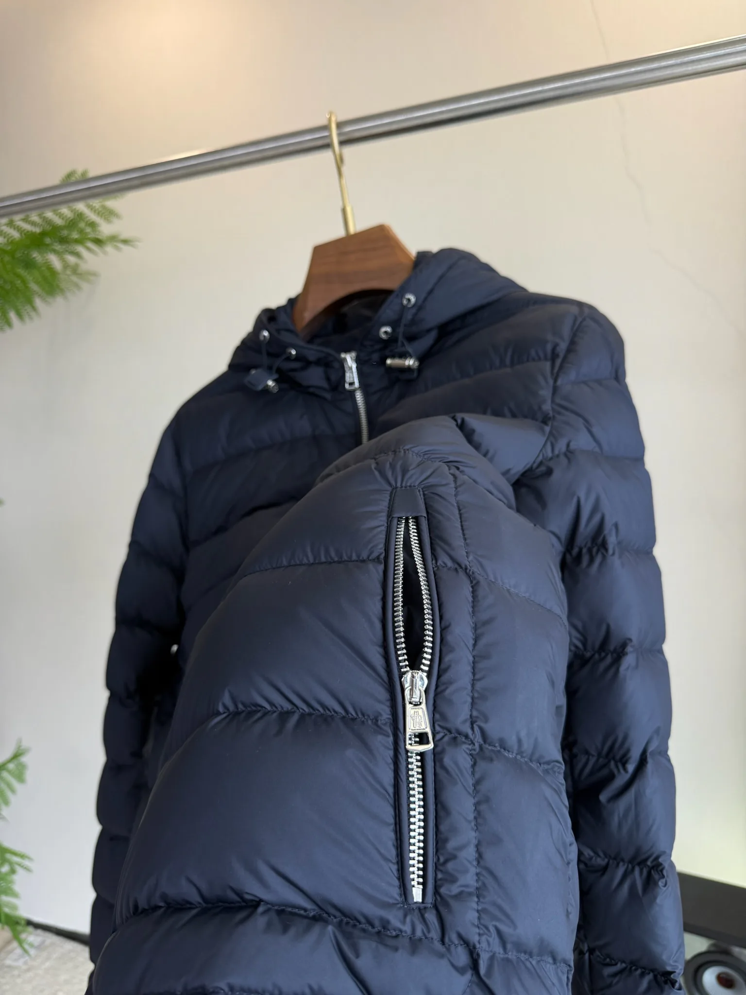 Men's Jackets And Down Jackets MONCLER 18084499