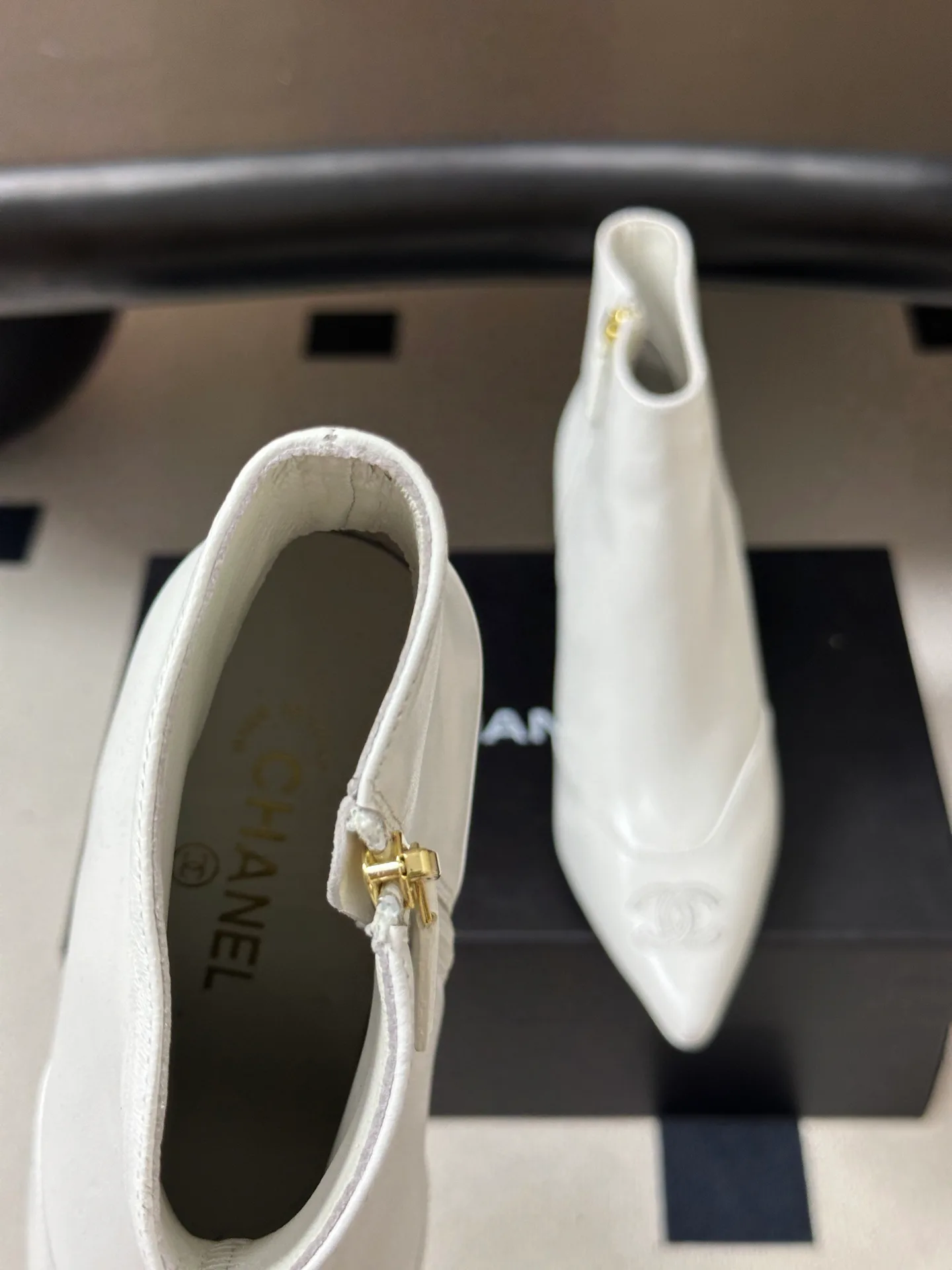 Women's Booties CHANEL 17946631