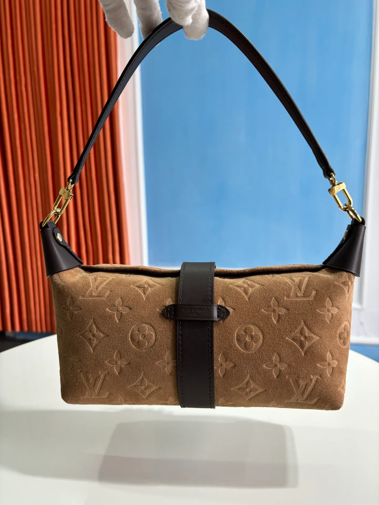 Women's Classic Handbags LOUIS VUITTON 17942372